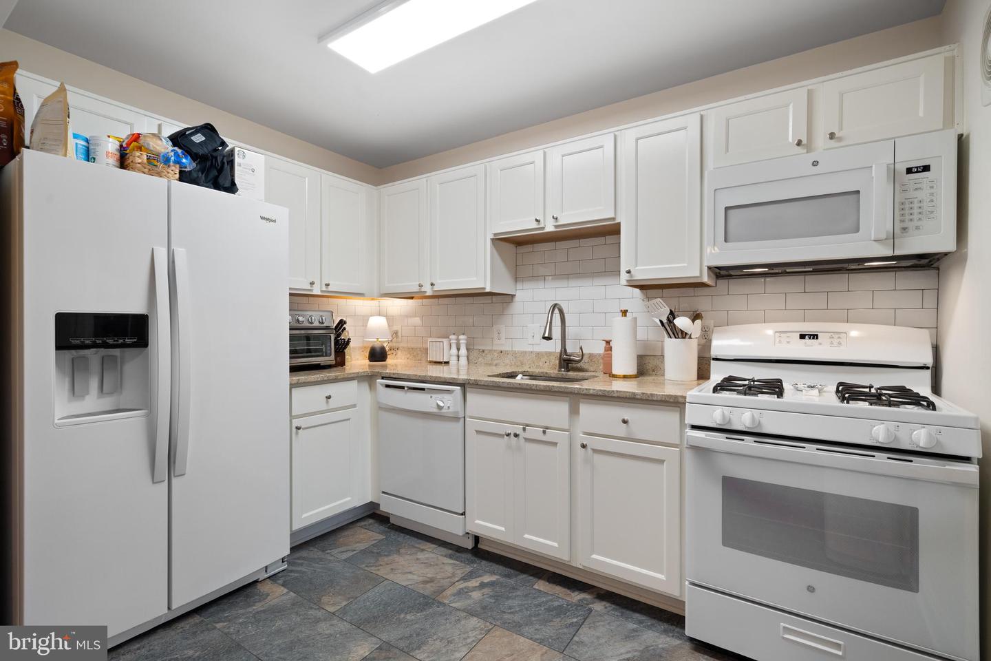 1801 BELLE VIEW BLVD #C2, ALEXANDRIA, Virginia 22307, 2 Bedrooms Bedrooms, ,1 BathroomBathrooms,Residential,For sale,1801 BELLE VIEW BLVD #C2,VAFX2233522 MLS # VAFX2233522