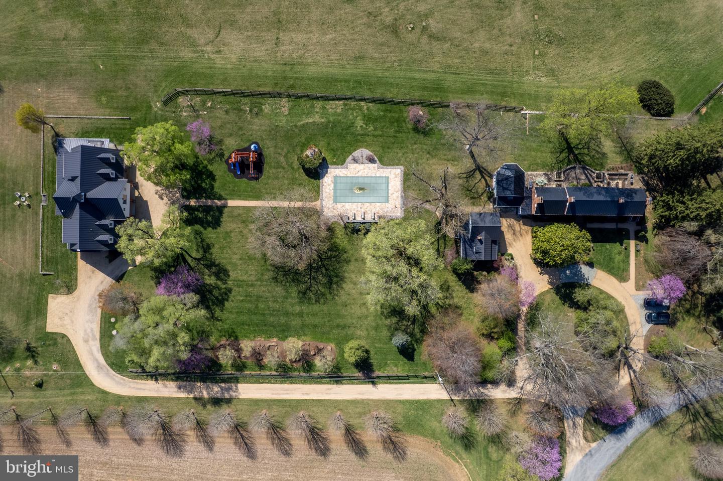 40035 HEDGELAND LN, WATERFORD, Virginia 20197, 4 Bedrooms Bedrooms, ,3 BathroomsBathrooms,Residential,For sale,40035 HEDGELAND LN,VALO2093768 MLS # VALO2093768