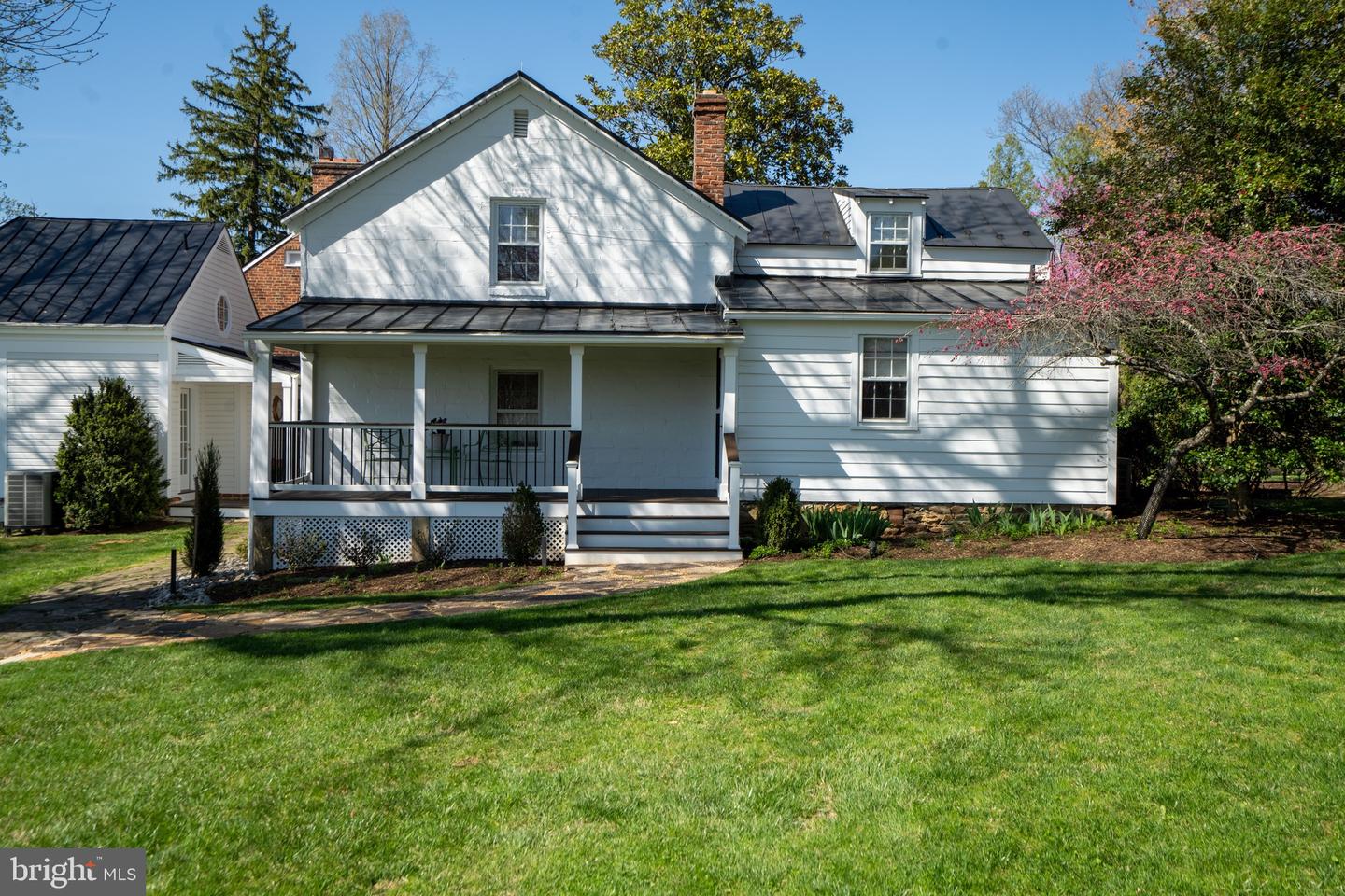 40035 HEDGELAND LN, WATERFORD, Virginia 20197, 4 Bedrooms Bedrooms, ,3 BathroomsBathrooms,Residential,For sale,40035 HEDGELAND LN,VALO2093768 MLS # VALO2093768