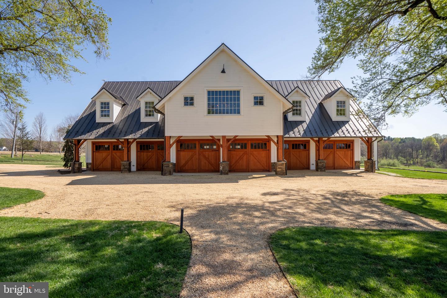 40035 HEDGELAND LN, WATERFORD, Virginia 20197, 4 Bedrooms Bedrooms, ,3 BathroomsBathrooms,Residential,For sale,40035 HEDGELAND LN,VALO2093768 MLS # VALO2093768