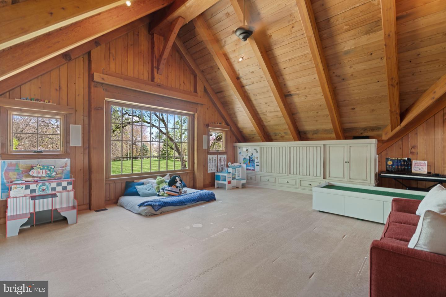 40035 HEDGELAND LN, WATERFORD, Virginia 20197, 4 Bedrooms Bedrooms, ,3 BathroomsBathrooms,Residential,For sale,40035 HEDGELAND LN,VALO2093768 MLS # VALO2093768