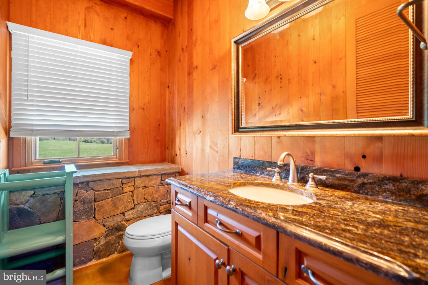 40035 HEDGELAND LN, WATERFORD, Virginia 20197, 4 Bedrooms Bedrooms, ,3 BathroomsBathrooms,Residential,For sale,40035 HEDGELAND LN,VALO2093768 MLS # VALO2093768