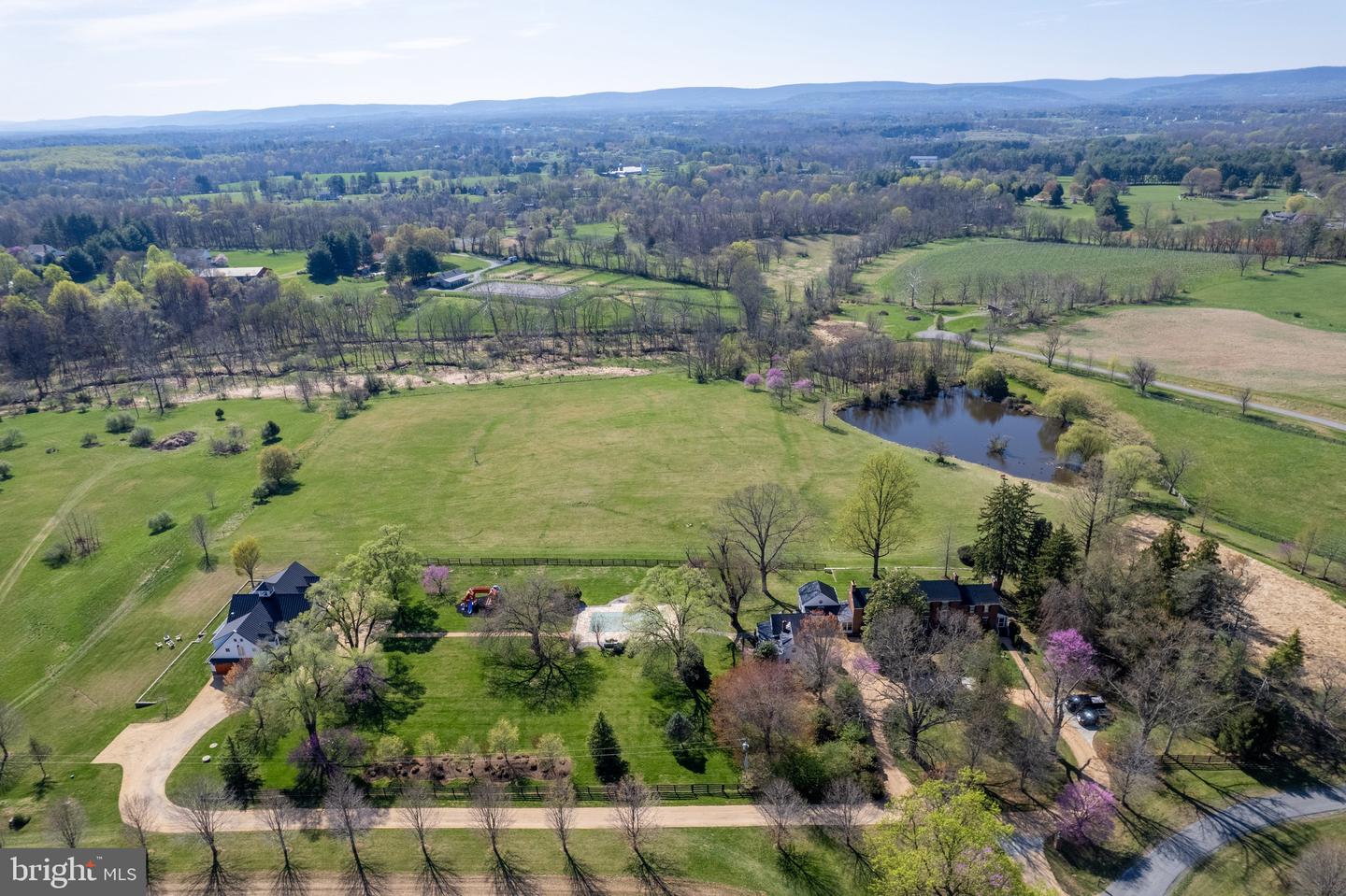 40035 HEDGELAND LN, WATERFORD, Virginia 20197, 4 Bedrooms Bedrooms, ,3 BathroomsBathrooms,Residential,For sale,40035 HEDGELAND LN,VALO2093768 MLS # VALO2093768