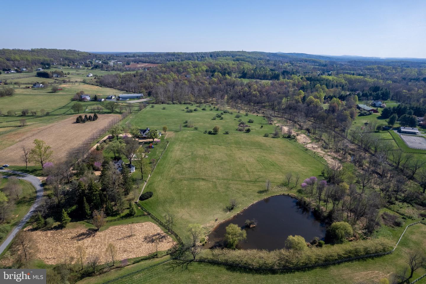 40035 HEDGELAND LN, WATERFORD, Virginia 20197, 4 Bedrooms Bedrooms, ,3 BathroomsBathrooms,Residential,For sale,40035 HEDGELAND LN,VALO2093768 MLS # VALO2093768