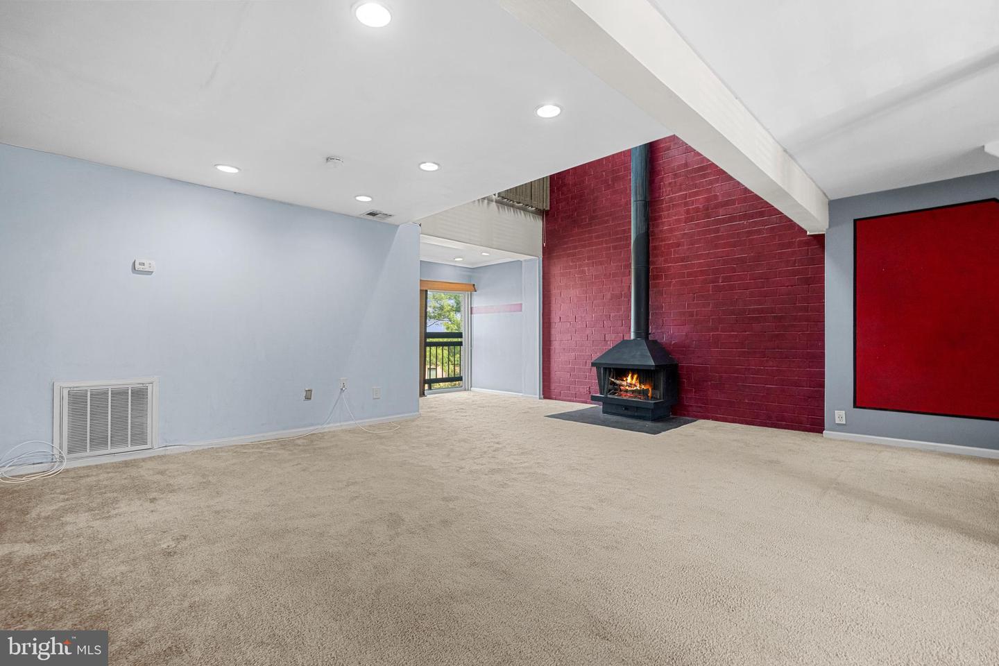 2811 31ST PL NE #2811, WASHINGTON, District Of Columbia 20018, 2 Bedrooms Bedrooms, ,2 BathroomsBathrooms,Residential,For sale,2811 31ST PL NE #2811,DCDC2195452 MLS # DCDC2195452