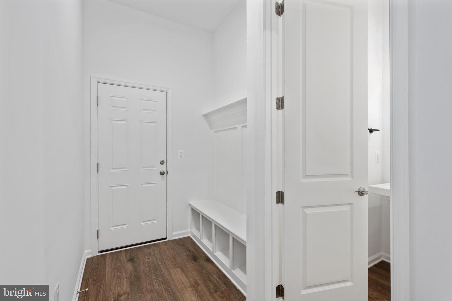 6220 WILD TURKEY RIDGE PL, MANASSAS, Virginia 20112, 4 Bedrooms Bedrooms, ,5 BathroomsBathrooms,Residential,For sale,6220 WILD TURKEY RIDGE PL,VAPW2092004 MLS # VAPW2092004