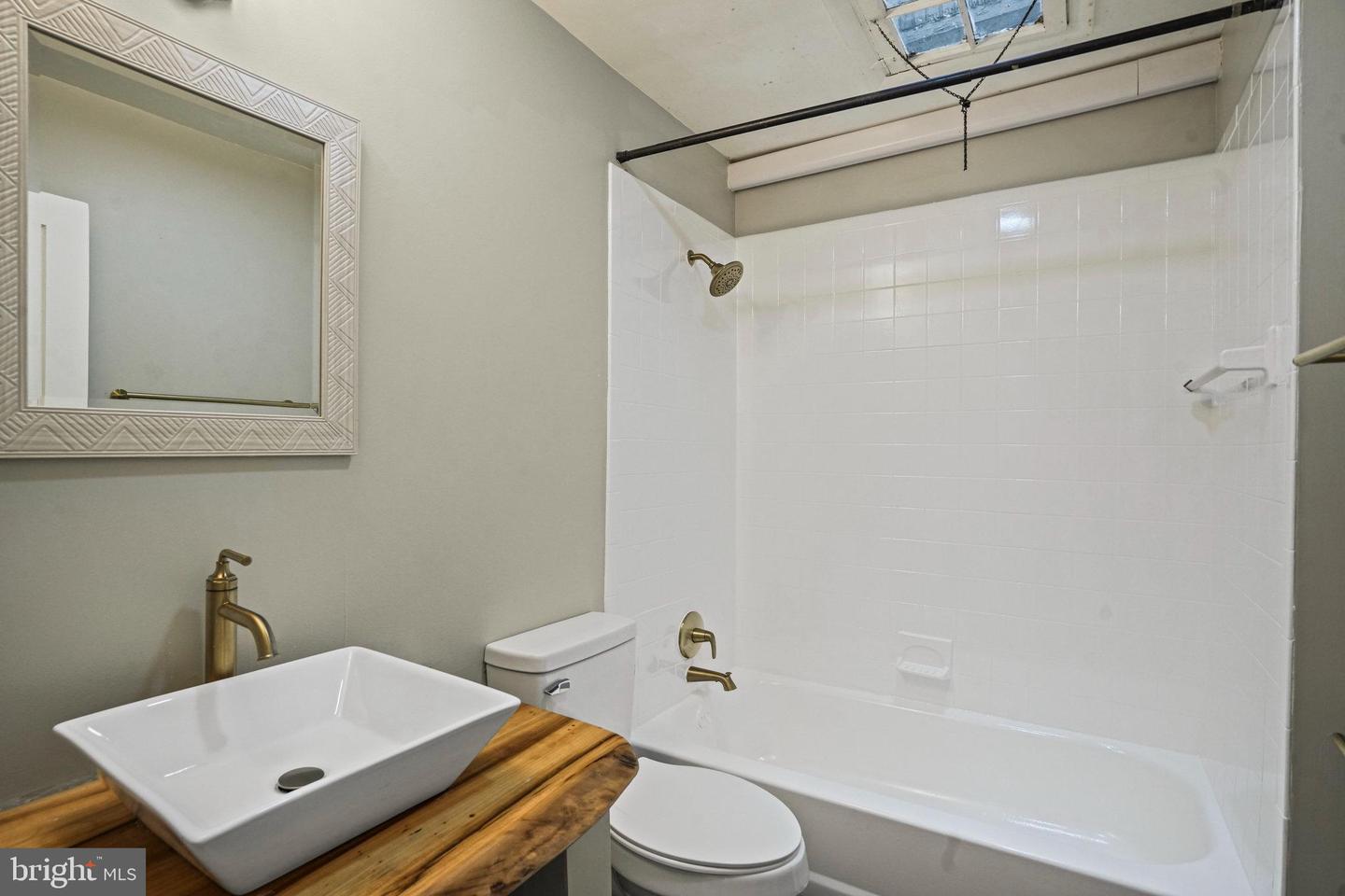 1848 CAPITOL AVE NE, WASHINGTON, District Of Columbia 20002, 3 Bedrooms Bedrooms, ,2 BathroomsBathrooms,Residential,For sale,1848 CAPITOL AVE NE,DCDC2195668 MLS # DCDC2195668 1848 CAPITOL AVE NE, WASHINGTON, District Of Columbia 20002, 3 Bedrooms Bedrooms, ,2 BathroomsBathrooms,Residential,For sale,1848 CAPITOL AVE NE,DCDC2195668 MLS # DCDC2195668