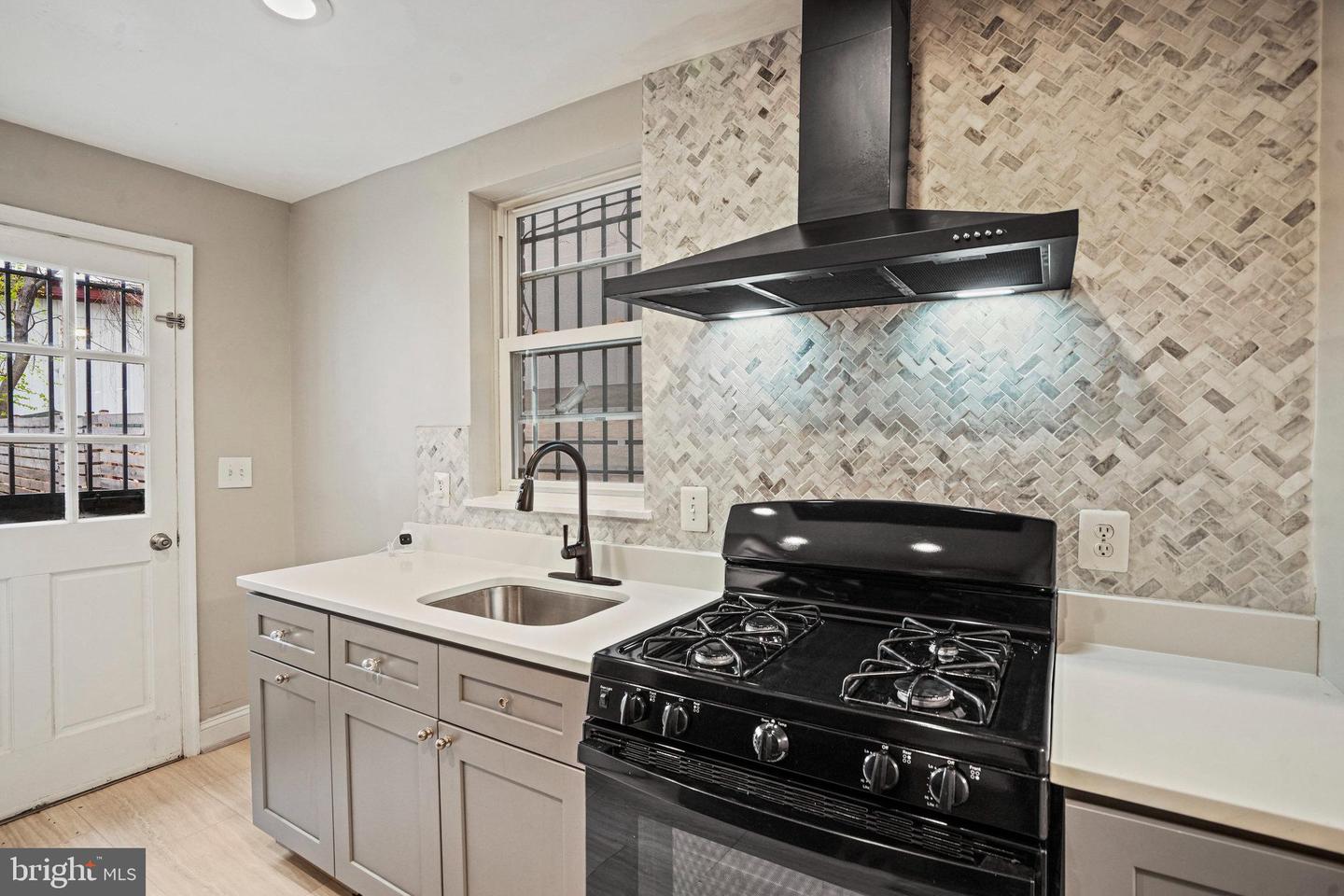 1848 CAPITOL AVE NE, WASHINGTON, District Of Columbia 20002, 3 Bedrooms Bedrooms, ,2 BathroomsBathrooms,Residential,For sale,1848 CAPITOL AVE NE,DCDC2195668 MLS # DCDC2195668 1848 CAPITOL AVE NE, WASHINGTON, District Of Columbia 20002, 3 Bedrooms Bedrooms, ,2 BathroomsBathrooms,Residential,For sale,1848 CAPITOL AVE NE,DCDC2195668 MLS # DCDC2195668