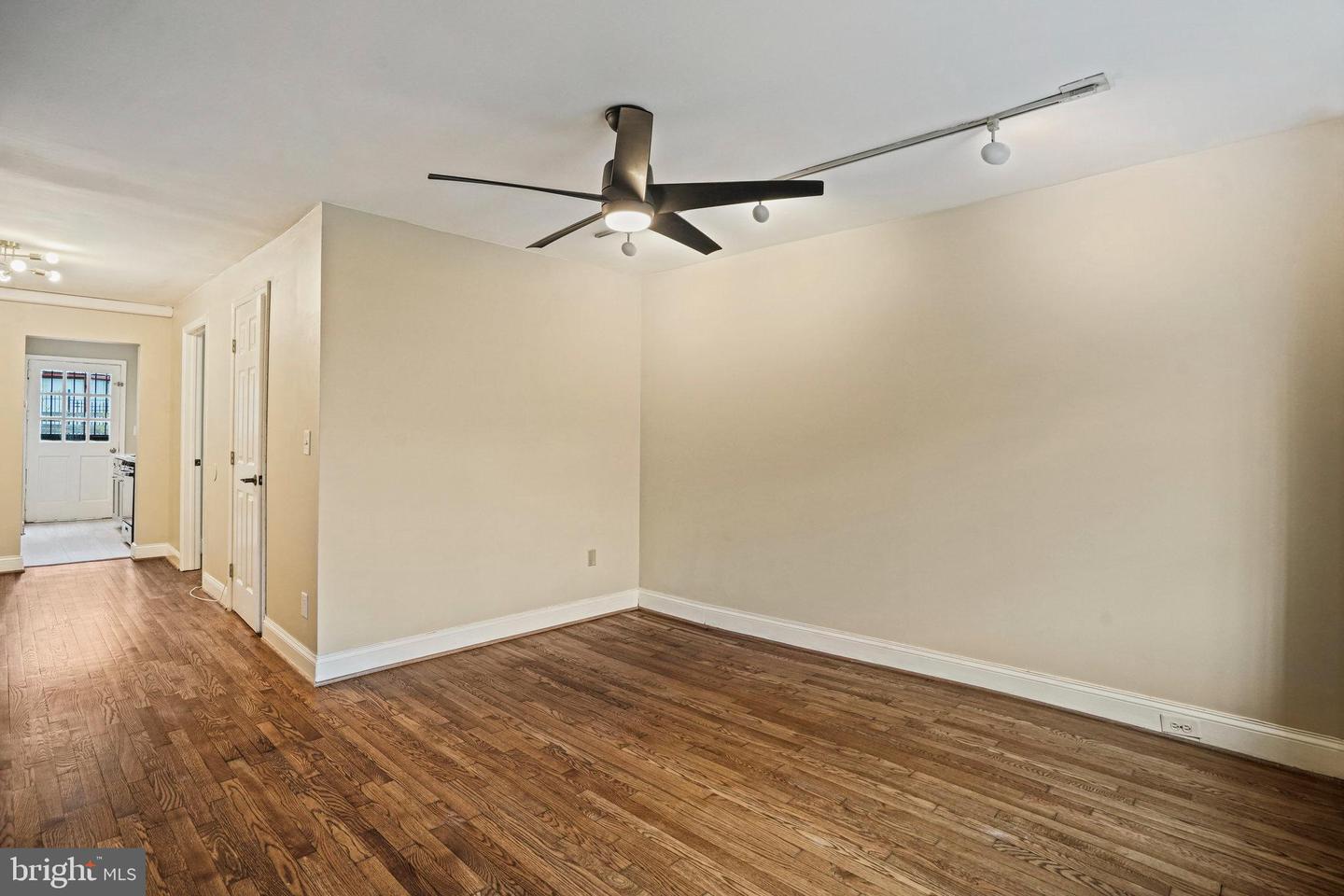 1848 CAPITOL AVE NE, WASHINGTON, District Of Columbia 20002, 3 Bedrooms Bedrooms, ,2 BathroomsBathrooms,Residential,For sale,1848 CAPITOL AVE NE,DCDC2195668 MLS # DCDC2195668 1848 CAPITOL AVE NE, WASHINGTON, District Of Columbia 20002, 3 Bedrooms Bedrooms, ,2 BathroomsBathrooms,Residential,For sale,1848 CAPITOL AVE NE,DCDC2195668 MLS # DCDC2195668