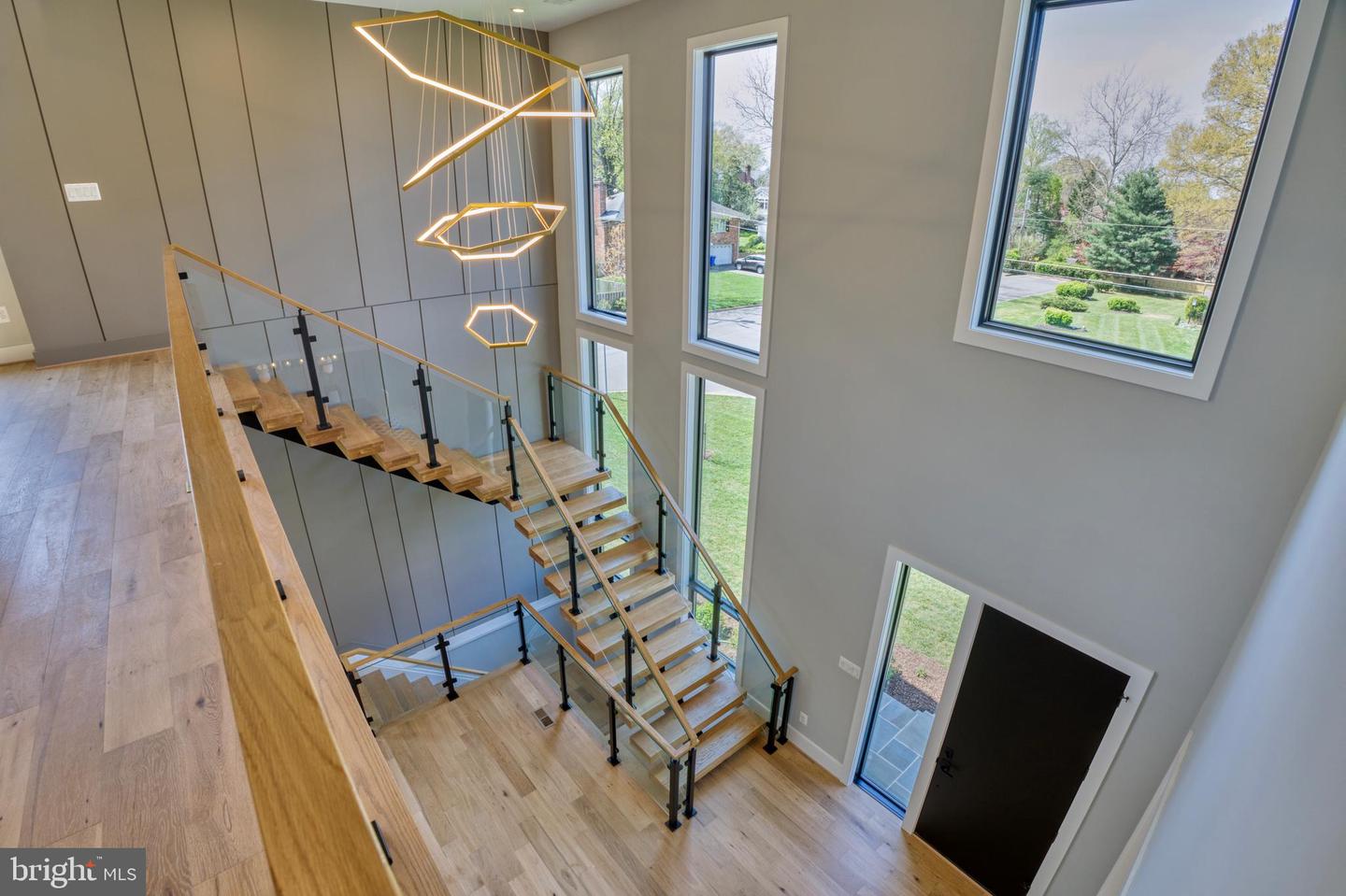 1127 GUILFORD CT, MCLEAN, Virginia 22101, 7 Bedrooms Bedrooms, ,7 BathroomsBathrooms,Residential,For sale,1127 GUILFORD CT,VAFX2234396 MLS # VAFX2234396