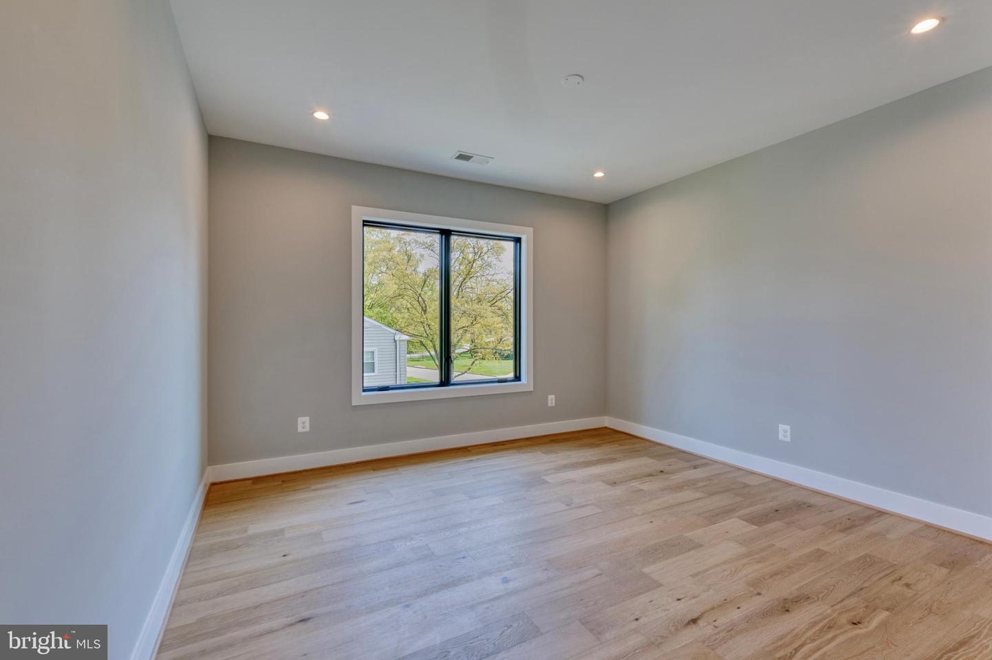 1127 GUILFORD CT, MCLEAN, Virginia 22101, 7 Bedrooms Bedrooms, ,7 BathroomsBathrooms,Residential,For sale,1127 GUILFORD CT,VAFX2234396 MLS # VAFX2234396