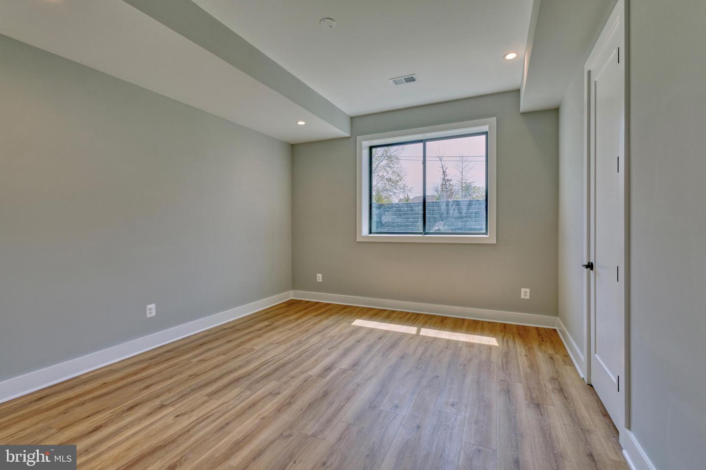 1127 GUILFORD CT, MCLEAN, Virginia 22101, 7 Bedrooms Bedrooms, ,7 BathroomsBathrooms,Residential,For sale,1127 GUILFORD CT,VAFX2234396 MLS # VAFX2234396