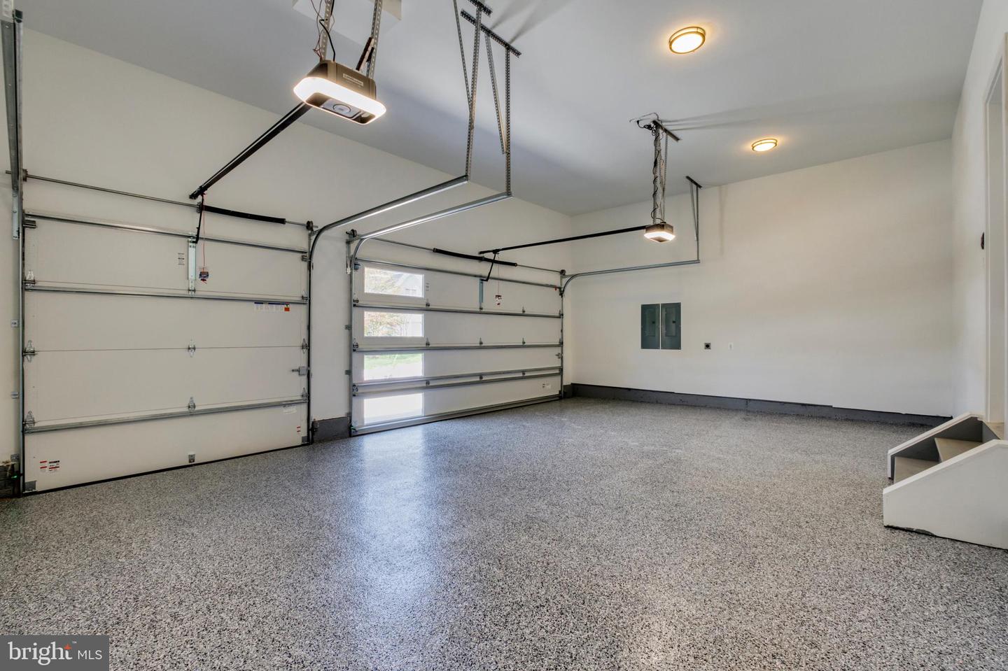 1127 GUILFORD CT, MCLEAN, Virginia 22101, 7 Bedrooms Bedrooms, ,7 BathroomsBathrooms,Residential,For sale,1127 GUILFORD CT,VAFX2234396 MLS # VAFX2234396