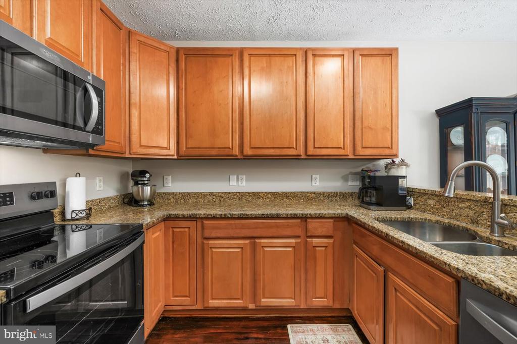6330 KLEINEIDAM WAY, SPOTSYLVANIA, Virginia 22551, 4 Bedrooms Bedrooms, ,2 BathroomsBathrooms,Residential,6330 KLEINEIDAM WAY,VASP2027872 MLS # VASP2027872