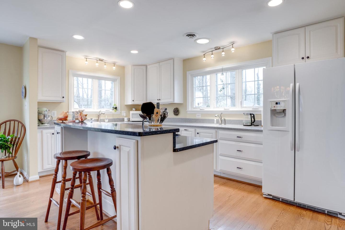 8901 BURKE RD, BURKE, Virginia 22015, 4 Bedrooms Bedrooms, ,2 BathroomsBathrooms,Residential,For sale,8901 BURKE RD,VAFX2224196 MLS # VAFX2224196