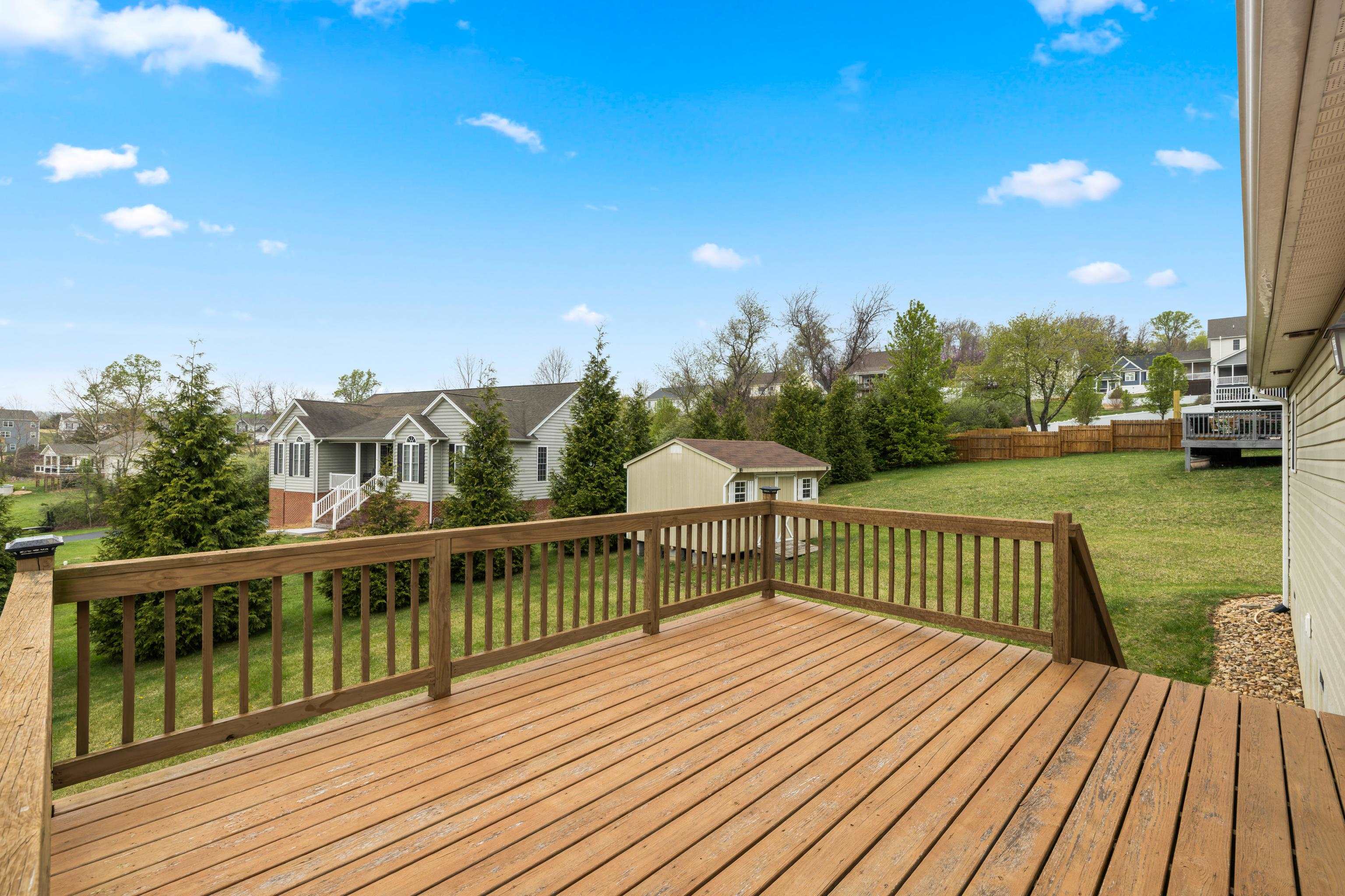 70 HULL HILLS LN, STAUNTON, Virginia 24401, 3 Bedrooms Bedrooms, ,2 BathroomsBathrooms,Residential,70 HULL HILLS LN,663246 MLS # 663246