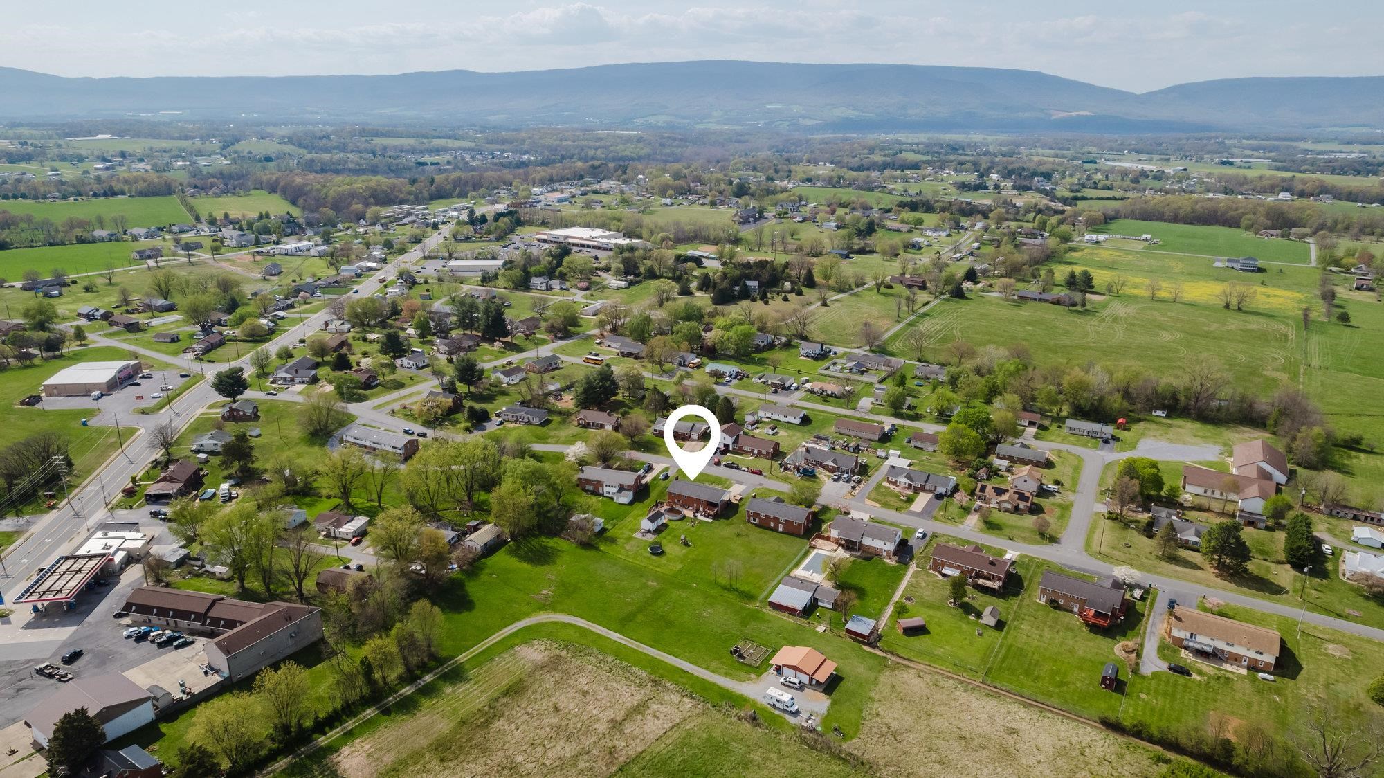 211 AL GOOD DR, STANLEY, Virginia 22851, 5 Bedrooms Bedrooms, ,2 BathroomsBathrooms,Residential,211 AL GOOD DR,663267 MLS # 663267