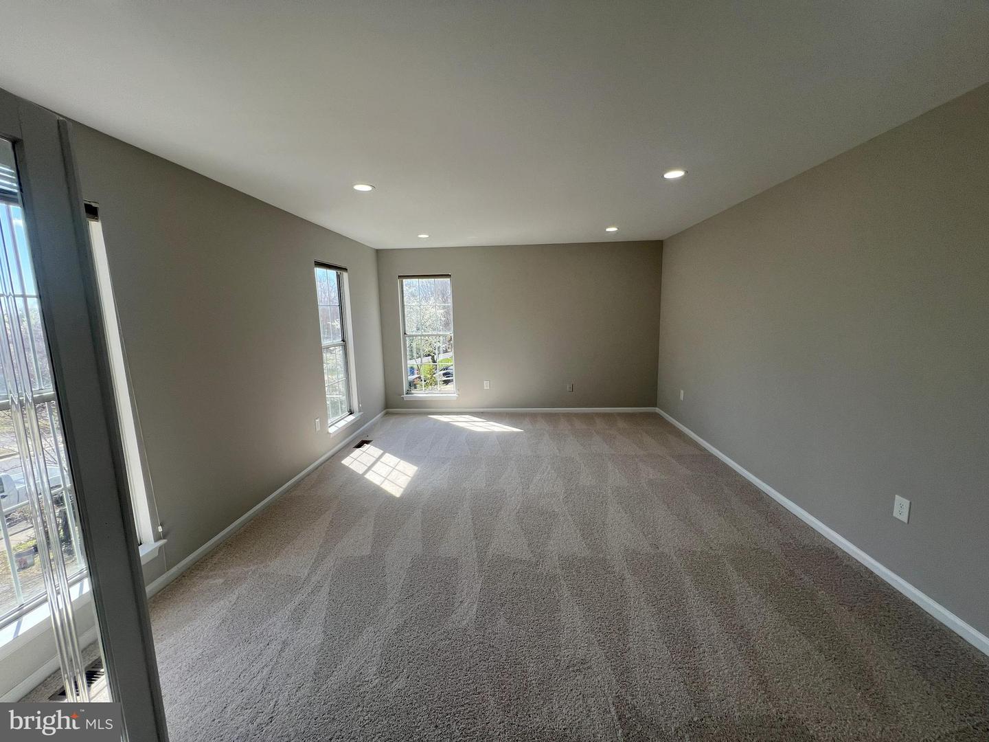 16828 FRANCIS WEST LN, DUMFRIES, Virginia 22026, 5 Bedrooms Bedrooms, ,3 BathroomsBathrooms,Residential,For sale,16828 FRANCIS WEST LN,VAPW2090596 MLS # VAPW2090596