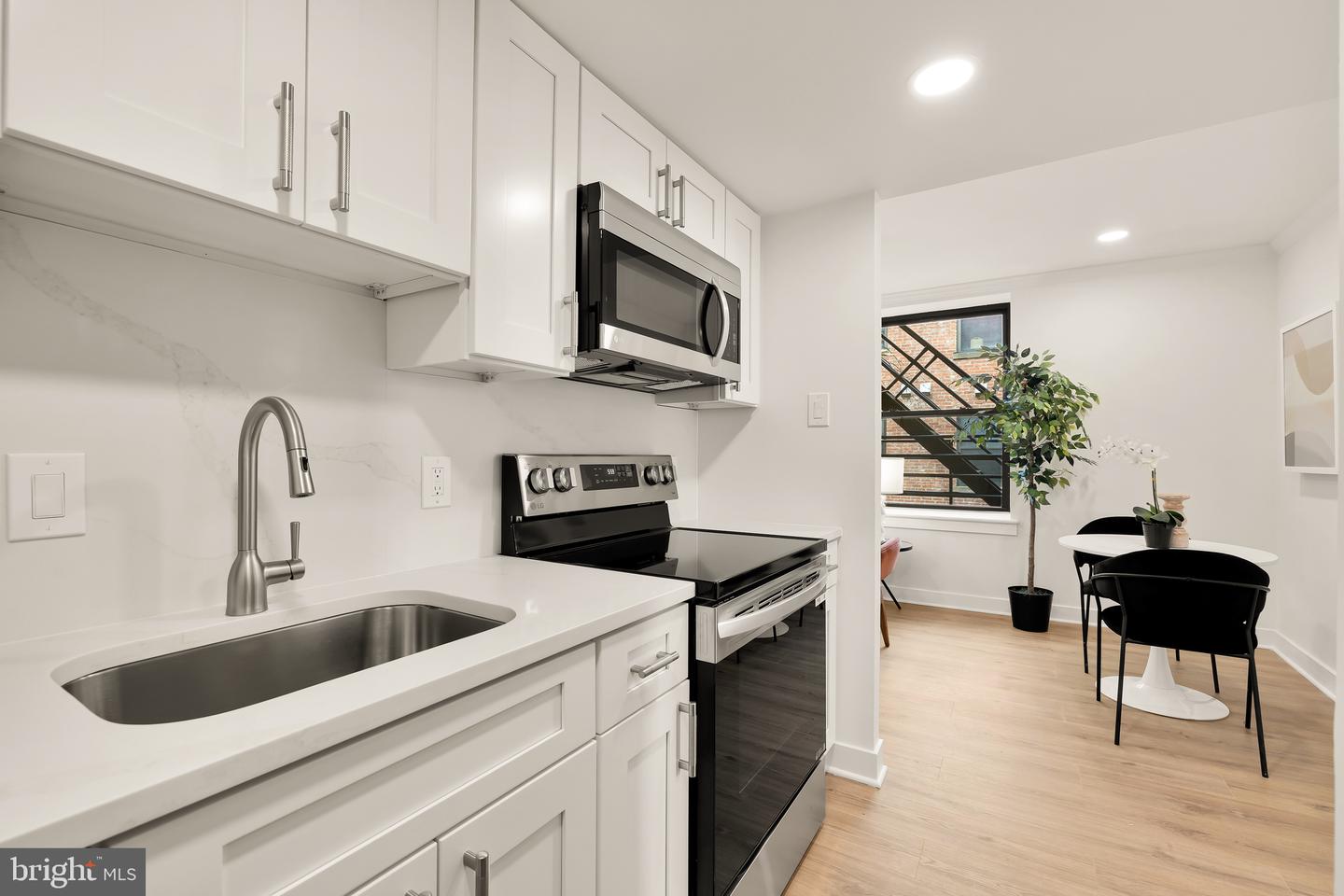 1438 MERIDIAN PL NW #202, WASHINGTON, District Of Columbia 20010, 2 Bedrooms Bedrooms, ,1 BathroomBathrooms,Residential,For sale,1438 MERIDIAN PL NW #202,DCDC2192614 MLS # DCDC2192614