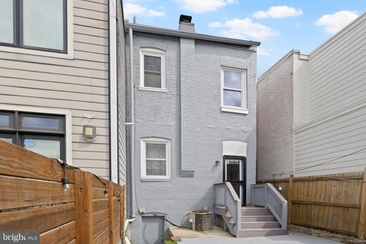 32 RANDOLPH PL NW, WASHINGTON, District Of Columbia 20001, 3 Bedrooms Bedrooms, ,1 BathroomBathrooms,Residential,For sale,32 RANDOLPH PL NW,DCDC2194604 MLS # DCDC2194604