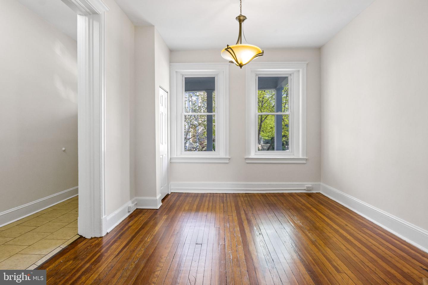 32 RANDOLPH PL NW, WASHINGTON, District Of Columbia 20001, 3 Bedrooms Bedrooms, ,1 BathroomBathrooms,Residential,For sale,32 RANDOLPH PL NW,DCDC2194604 MLS # DCDC2194604