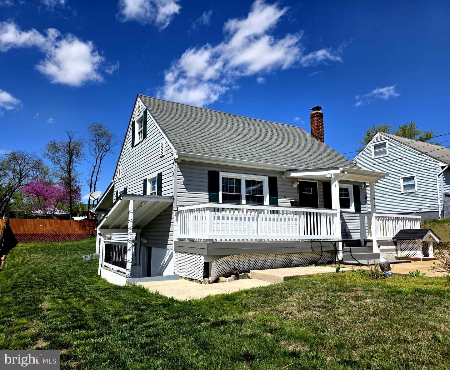 1404 D ST, WOODBRIDGE, Virginia 22191, 4 Bedrooms Bedrooms, ,3 BathroomsBathrooms,Residential,For sale,1404 D ST,VAPW2091900 MLS # VAPW2091900