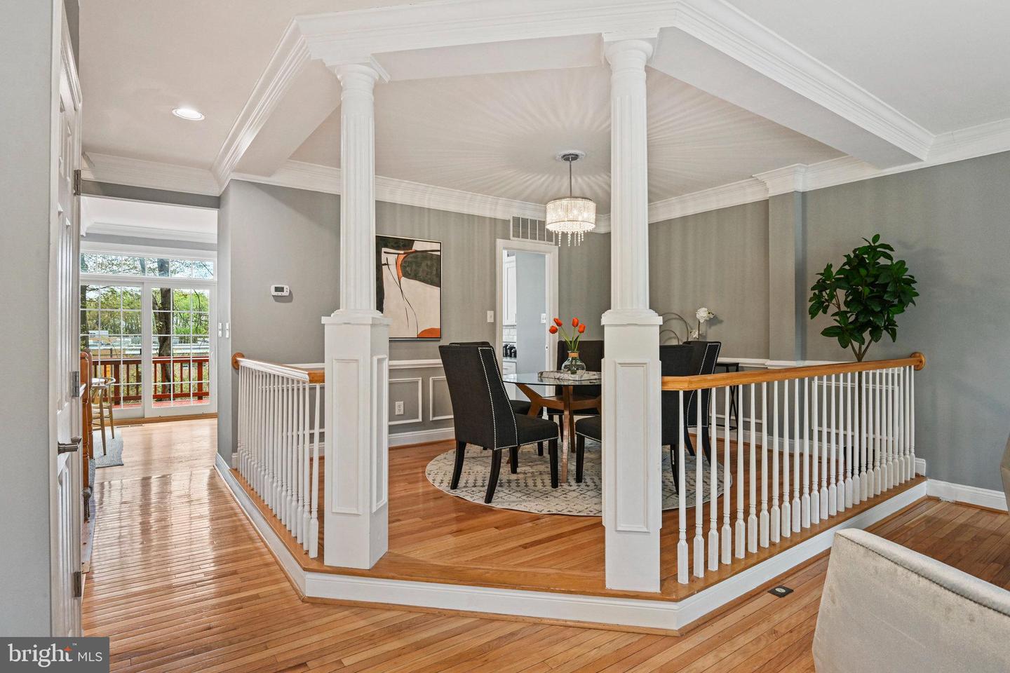 2907 OAKTON CREST PL, VIENNA, Virginia 22181, 3 Bedrooms Bedrooms, ,3 BathroomsBathrooms,Residential,For sale,2907 OAKTON CREST PL,VAFX2234332 MLS # VAFX2234332