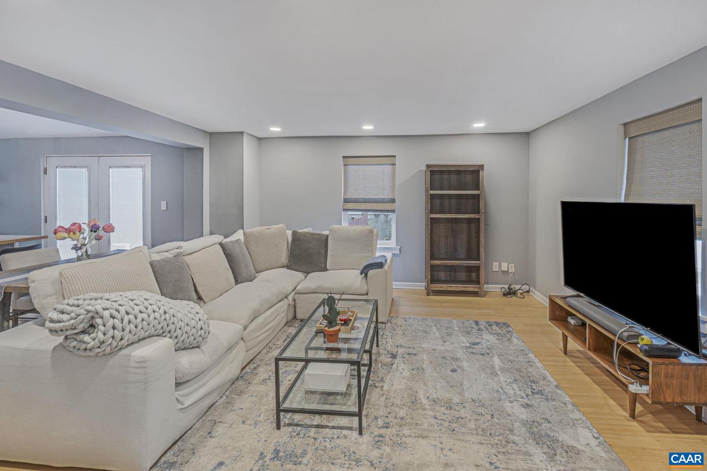 316 6 1/2 ST, CHARLOTTESVILLE, Virginia 22903, 2 Bedrooms Bedrooms, ,2 BathroomsBathrooms,Residential,For sale,316 6 1/2 ST,663226 MLS # 663226