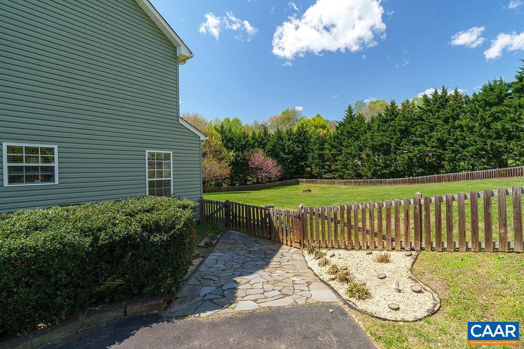 52 DORIS DR, RUCKERSVILLE, Virginia 22968, 4 Bedrooms Bedrooms, ,4 BathroomsBathrooms,Residential,For sale,52 DORIS DR,663250 MLS # 663250