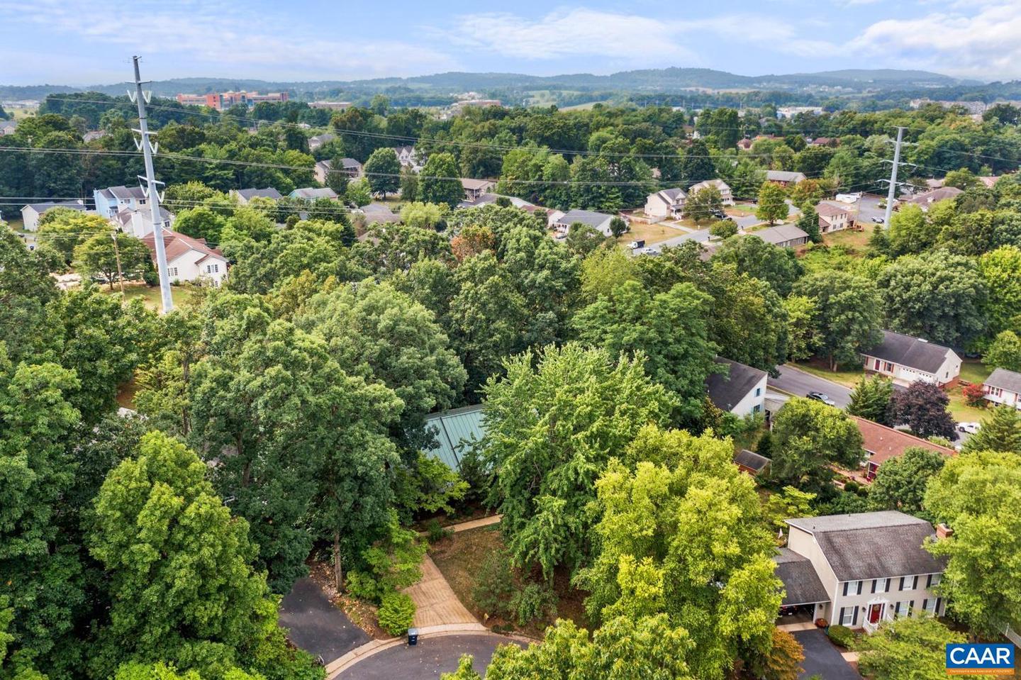 1156 SPRINGFIELD DR, HARRISONBURG, Virginia 22801, 3 Bedrooms Bedrooms, ,3 BathroomsBathrooms,Residential,For sale,1156 SPRINGFIELD DR,663253 MLS # 663253