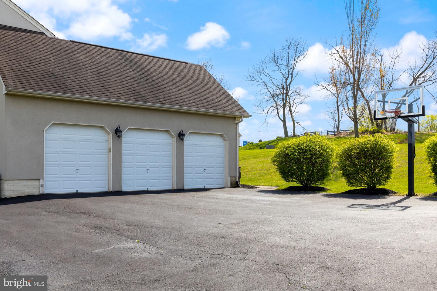 15058 BANKFIELD DR, WATERFORD, Virginia 20197, 5 Bedrooms Bedrooms, ,6 BathroomsBathrooms,Residential,For sale,15058 BANKFIELD DR,VALO2094068 MLS # VALO2094068