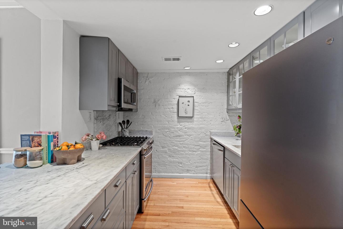 708 9TH ST SE, WASHINGTON, District Of Columbia 20003, 3 Bedrooms Bedrooms, ,2 BathroomsBathrooms,Residential,For sale,708 9TH ST SE,DCDC2185496 MLS # DCDC2185496