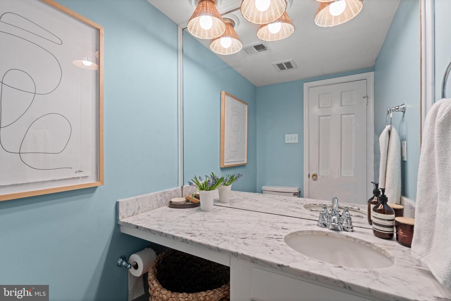 708 9TH ST SE, WASHINGTON, District Of Columbia 20003, 3 Bedrooms Bedrooms, ,2 BathroomsBathrooms,Residential,For sale,708 9TH ST SE,DCDC2185496 MLS # DCDC2185496