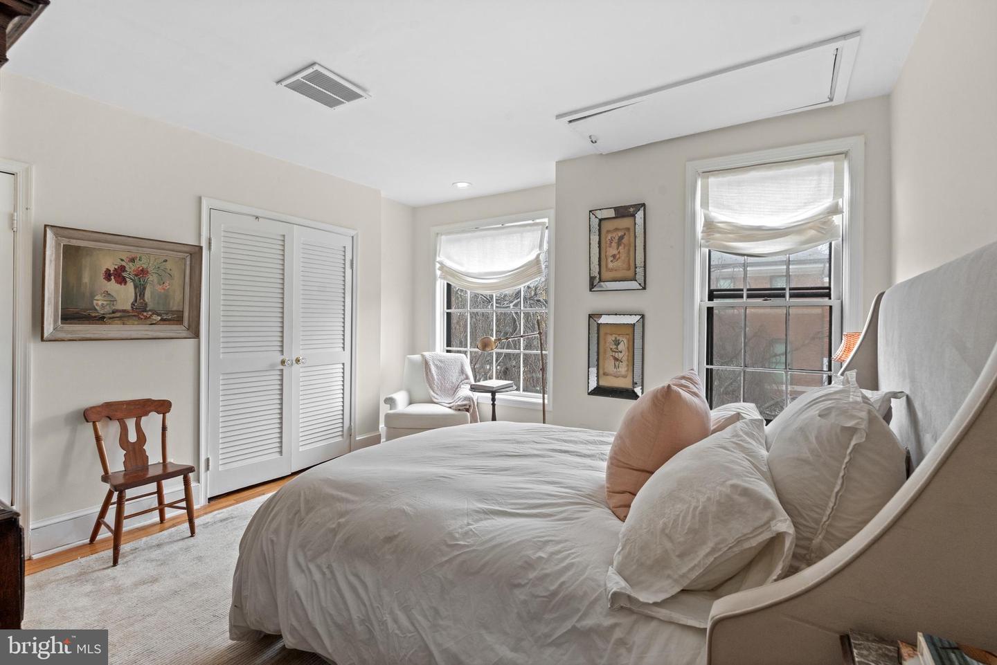708 9TH ST SE, WASHINGTON, District Of Columbia 20003, 3 Bedrooms Bedrooms, ,2 BathroomsBathrooms,Residential,For sale,708 9TH ST SE,DCDC2185496 MLS # DCDC2185496