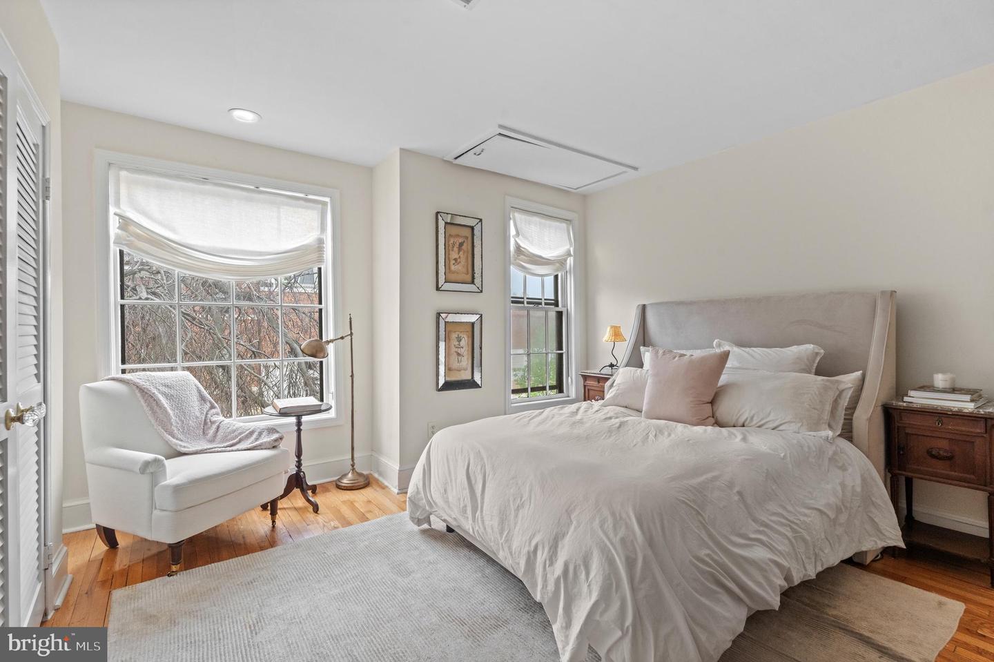 708 9TH ST SE, WASHINGTON, District Of Columbia 20003, 3 Bedrooms Bedrooms, ,2 BathroomsBathrooms,Residential,For sale,708 9TH ST SE,DCDC2185496 MLS # DCDC2185496