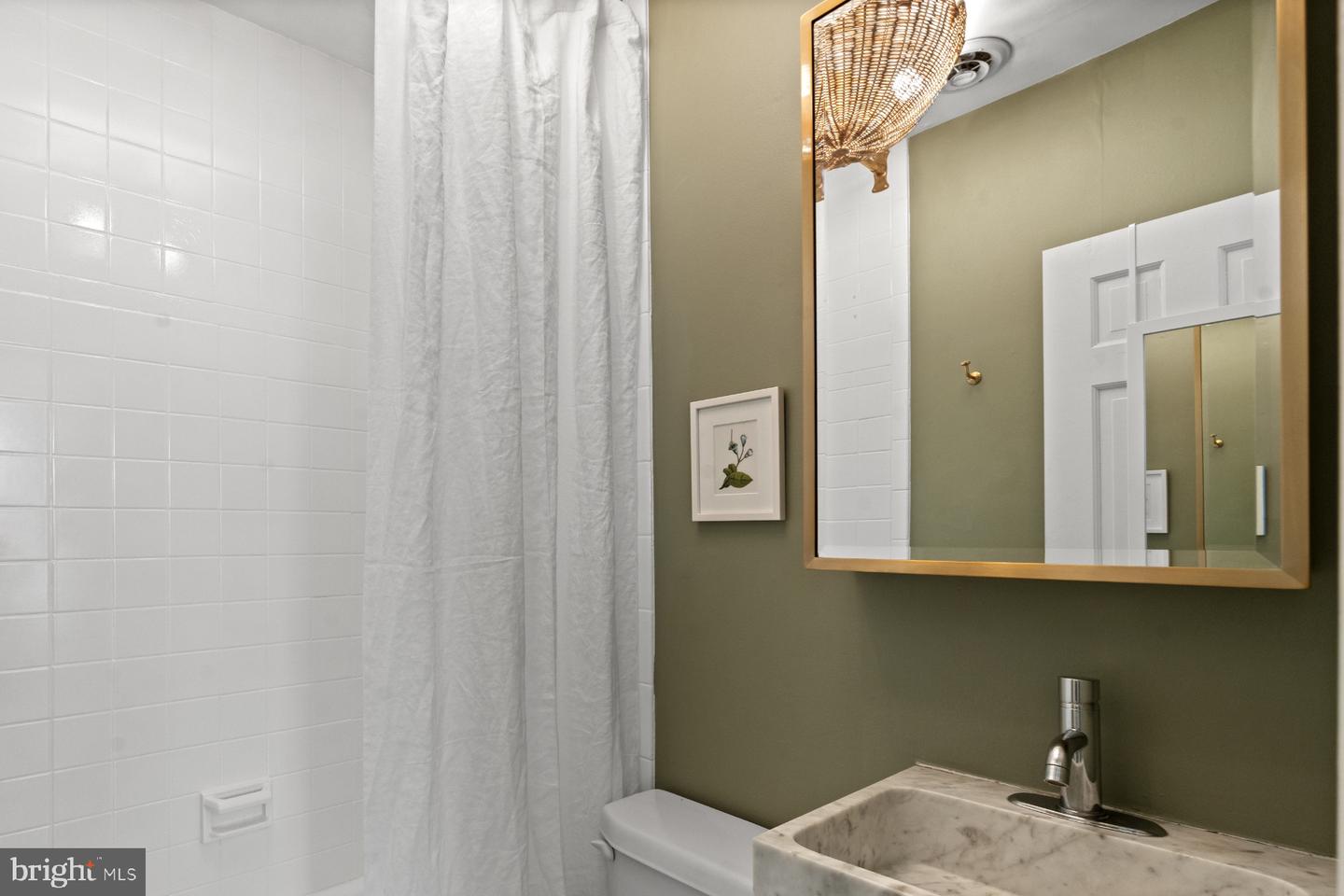 708 9TH ST SE, WASHINGTON, District Of Columbia 20003, 3 Bedrooms Bedrooms, ,2 BathroomsBathrooms,Residential,For sale,708 9TH ST SE,DCDC2185496 MLS # DCDC2185496