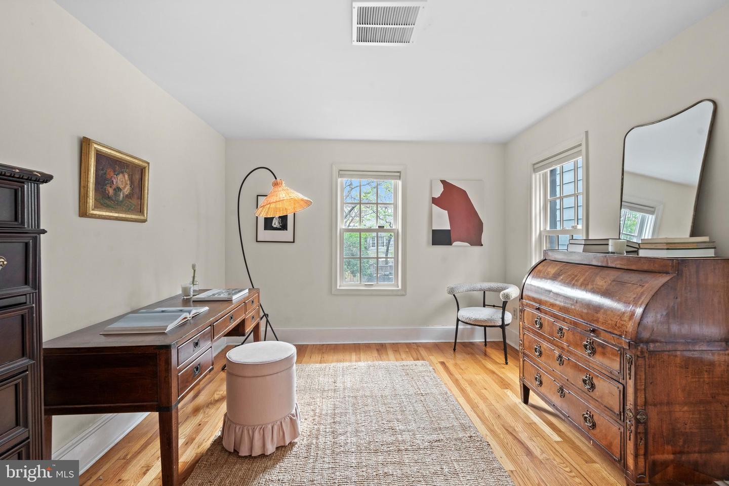 708 9TH ST SE, WASHINGTON, District Of Columbia 20003, 3 Bedrooms Bedrooms, ,2 BathroomsBathrooms,Residential,For sale,708 9TH ST SE,DCDC2185496 MLS # DCDC2185496