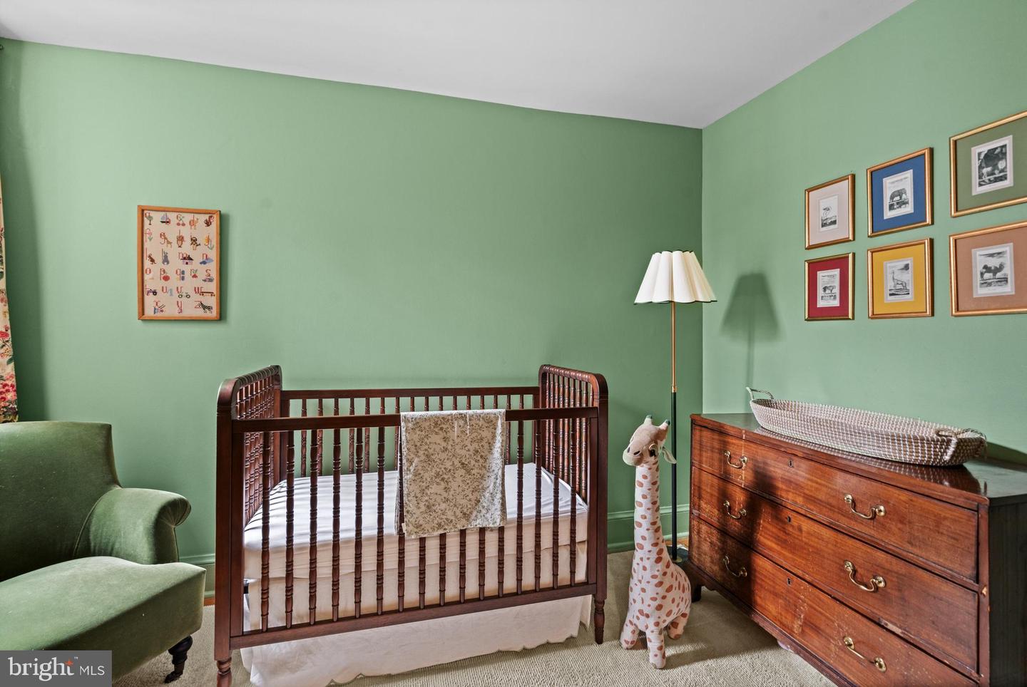 708 9TH ST SE, WASHINGTON, District Of Columbia 20003, 3 Bedrooms Bedrooms, ,2 BathroomsBathrooms,Residential,For sale,708 9TH ST SE,DCDC2185496 MLS # DCDC2185496