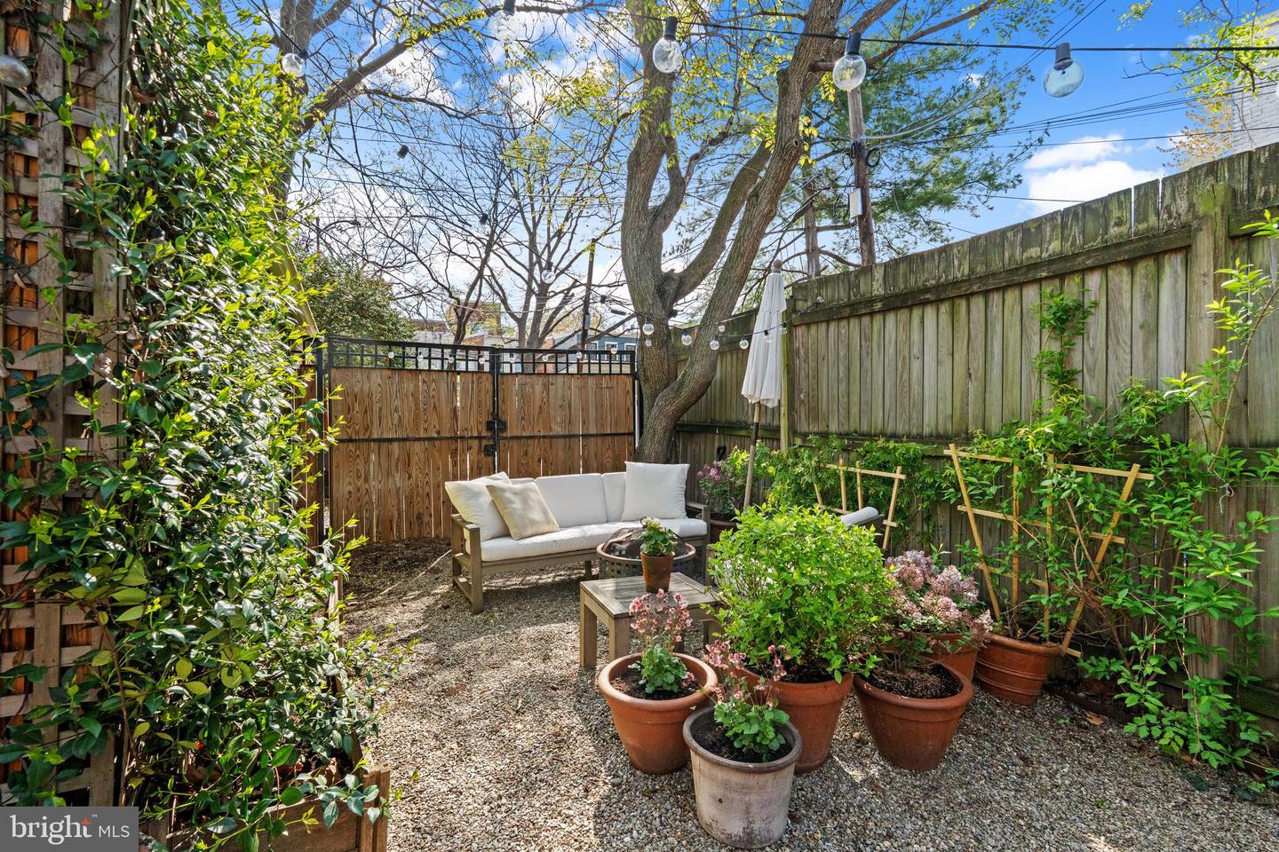 708 9TH ST SE, WASHINGTON, District Of Columbia 20003, 3 Bedrooms Bedrooms, ,2 BathroomsBathrooms,Residential,For sale,708 9TH ST SE,DCDC2185496 MLS # DCDC2185496
