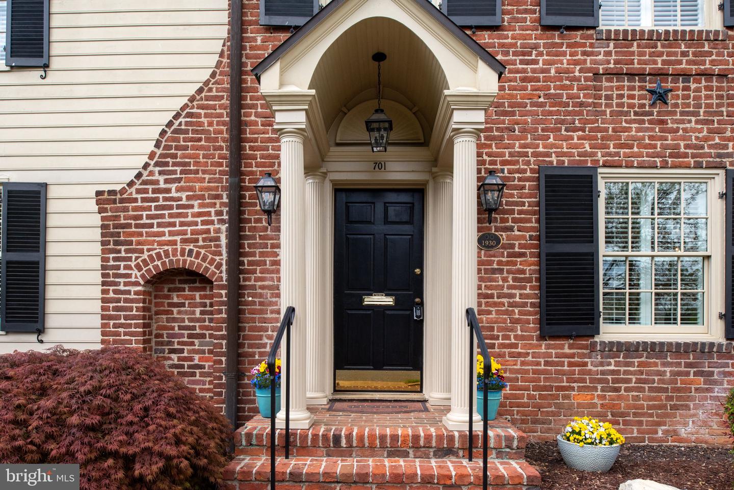 701 HANOVER ST, FREDERICKSBURG, Virginia 22401, 4 Bedrooms Bedrooms, 13 Rooms Rooms,3 BathroomsBathrooms,Residential,For sale,701 HANOVER ST,VAFB2007712 MLS # VAFB2007712