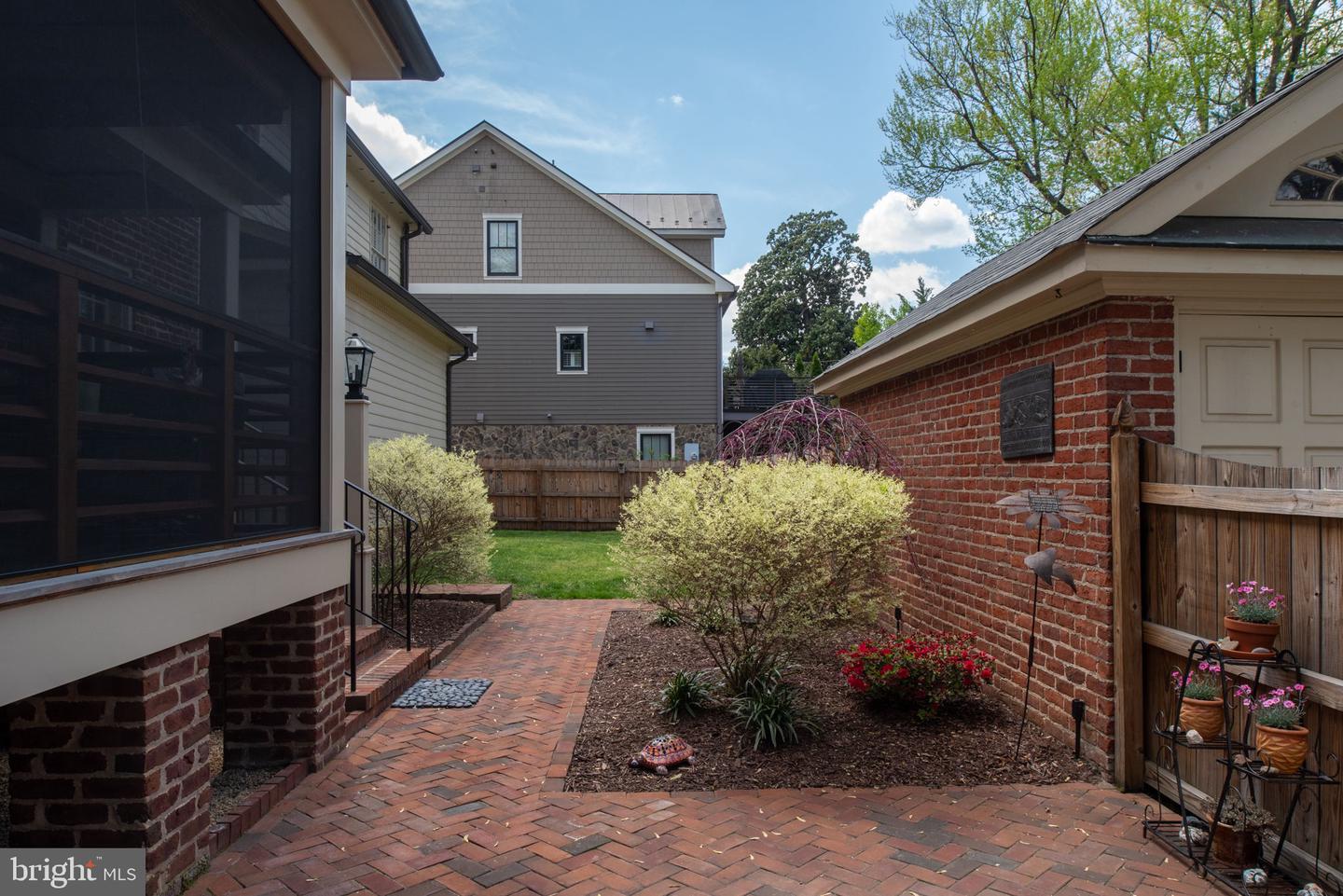 701 HANOVER ST, FREDERICKSBURG, Virginia 22401, 4 Bedrooms Bedrooms, 13 Rooms Rooms,3 BathroomsBathrooms,Residential,For sale,701 HANOVER ST,VAFB2007712 MLS # VAFB2007712