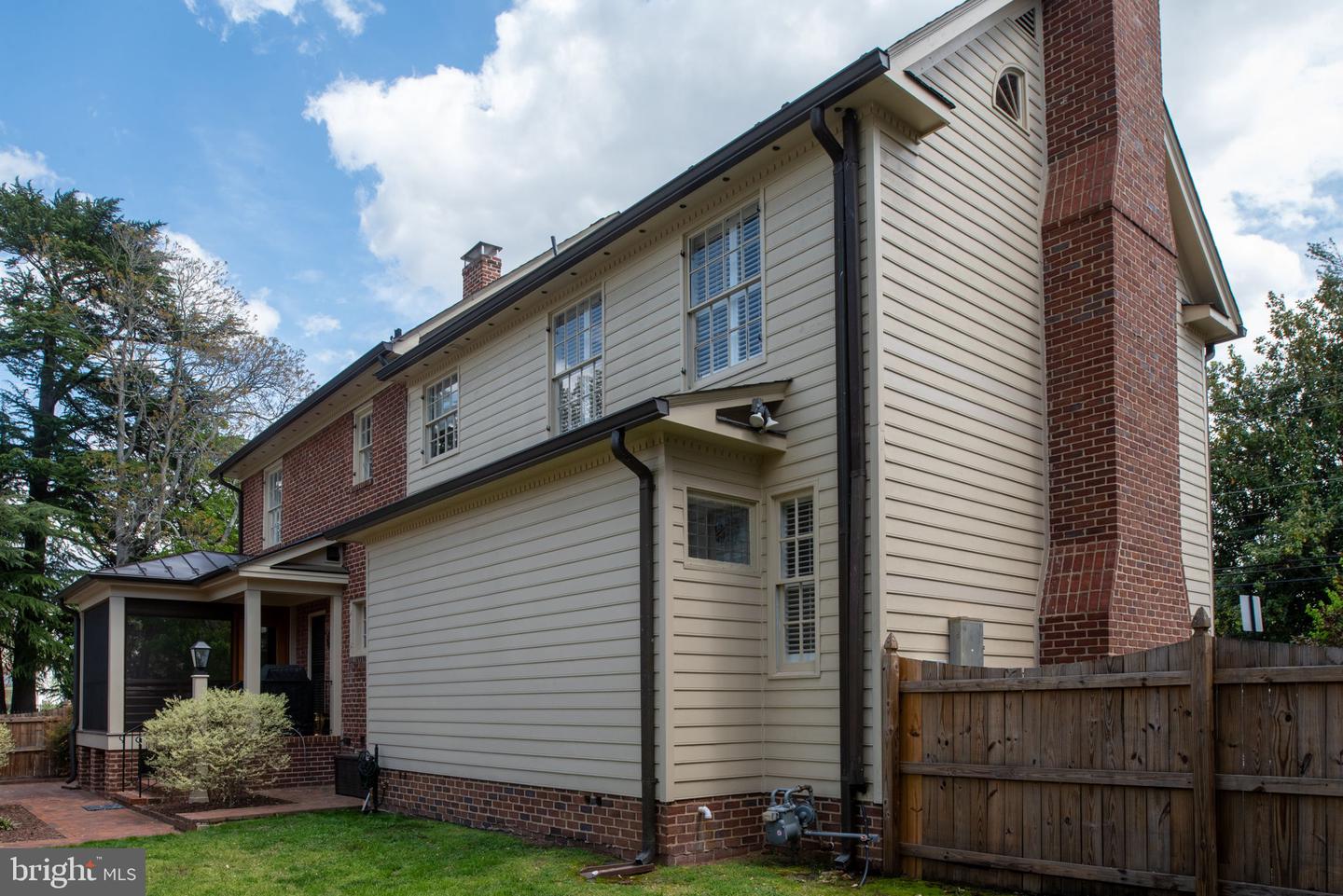 701 HANOVER ST, FREDERICKSBURG, Virginia 22401, 4 Bedrooms Bedrooms, 13 Rooms Rooms,3 BathroomsBathrooms,Residential,For sale,701 HANOVER ST,VAFB2007712 MLS # VAFB2007712