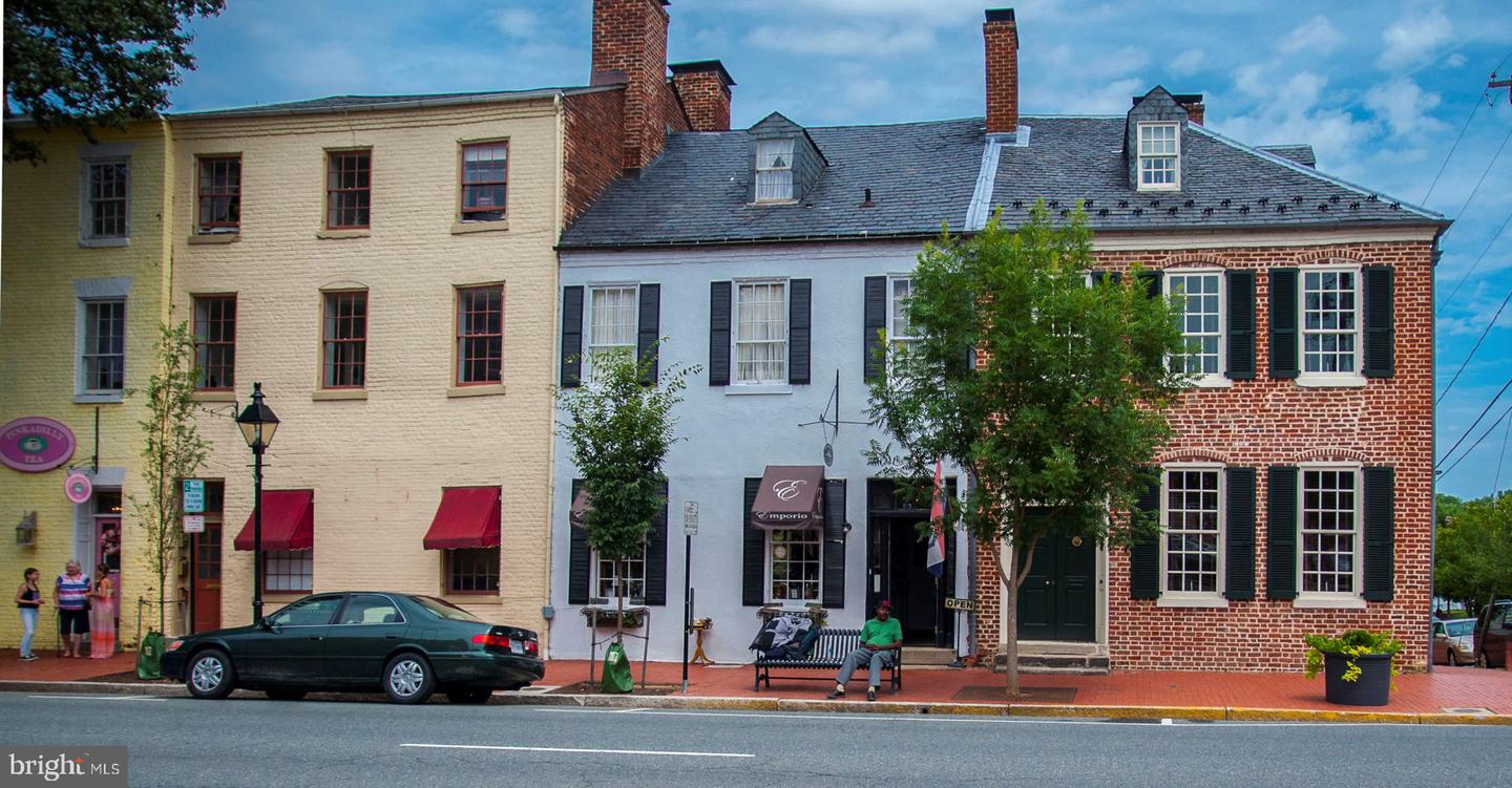 701 HANOVER ST, FREDERICKSBURG, Virginia 22401, 4 Bedrooms Bedrooms, 13 Rooms Rooms,3 BathroomsBathrooms,Residential,For sale,701 HANOVER ST,VAFB2007712 MLS # VAFB2007712