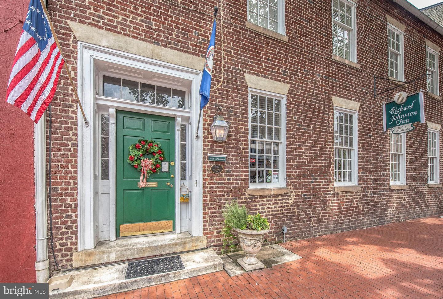 701 HANOVER ST, FREDERICKSBURG, Virginia 22401, 4 Bedrooms Bedrooms, 13 Rooms Rooms,3 BathroomsBathrooms,Residential,For sale,701 HANOVER ST,VAFB2007712 MLS # VAFB2007712