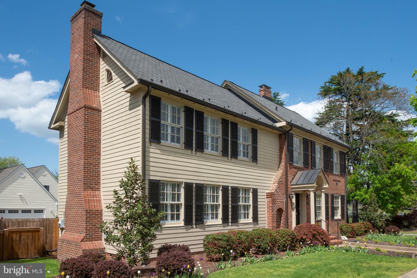 701 HANOVER ST, FREDERICKSBURG, Virginia 22401, 4 Bedrooms Bedrooms, 13 Rooms Rooms,3 BathroomsBathrooms,Residential,For sale,701 HANOVER ST,VAFB2007712 MLS # VAFB2007712