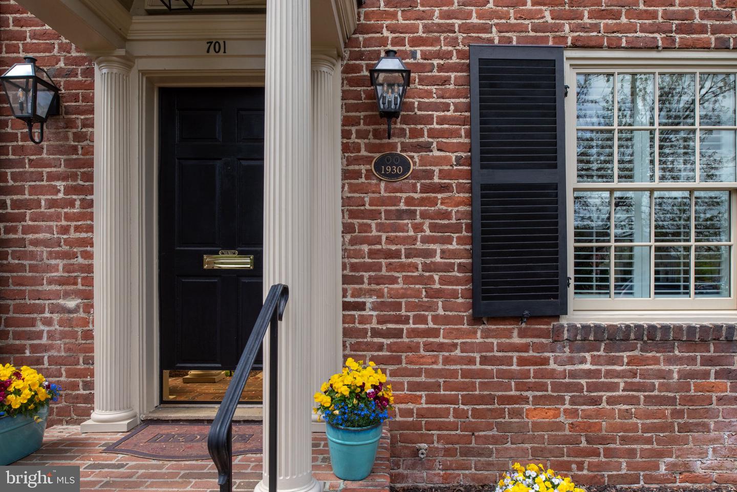 701 HANOVER ST, FREDERICKSBURG, Virginia 22401, 4 Bedrooms Bedrooms, 13 Rooms Rooms,3 BathroomsBathrooms,Residential,For sale,701 HANOVER ST,VAFB2007712 MLS # VAFB2007712