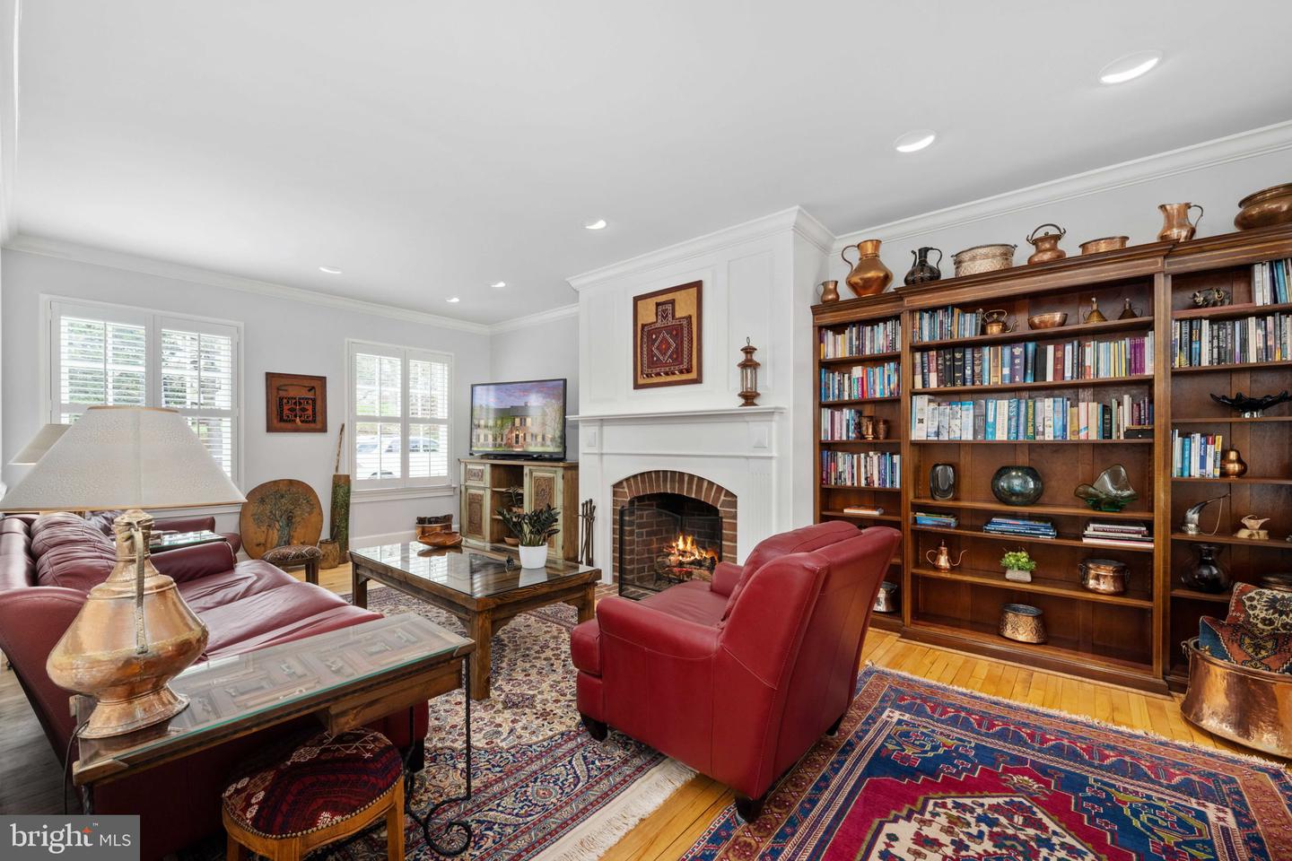 701 HANOVER ST, FREDERICKSBURG, Virginia 22401, 4 Bedrooms Bedrooms, 13 Rooms Rooms,3 BathroomsBathrooms,Residential,For sale,701 HANOVER ST,VAFB2007712 MLS # VAFB2007712