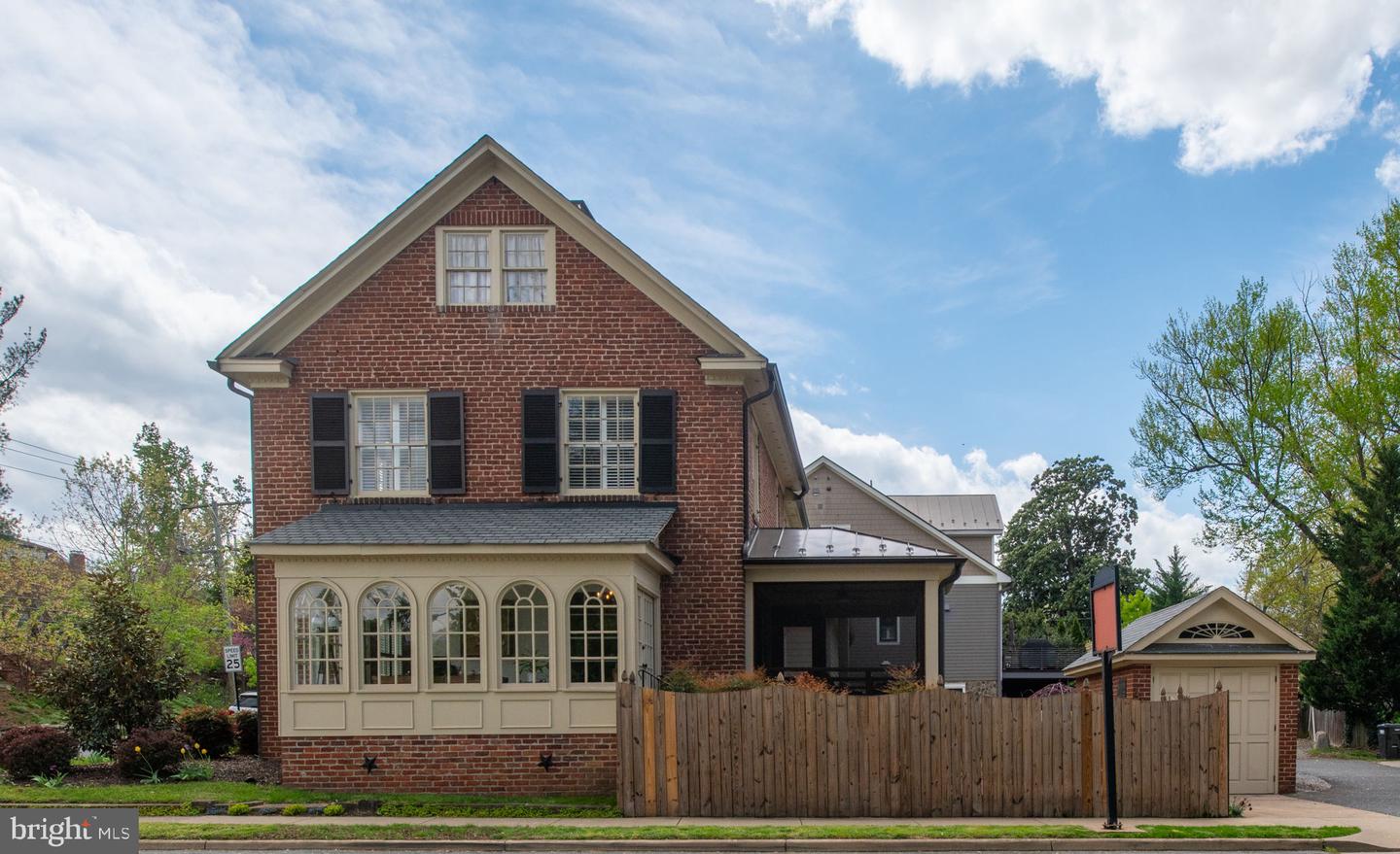 701 HANOVER ST, FREDERICKSBURG, Virginia 22401, 4 Bedrooms Bedrooms, 13 Rooms Rooms,3 BathroomsBathrooms,Residential,For sale,701 HANOVER ST,VAFB2007712 MLS # VAFB2007712