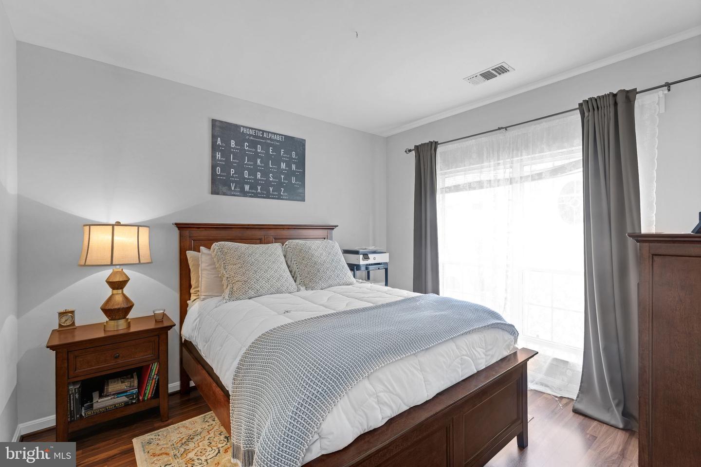 4560 STRUTFIELD LN #1203, ALEXANDRIA, Virginia 22311, 2 Bedrooms Bedrooms, ,2 BathroomsBathrooms,Residential,For sale,4560 STRUTFIELD LN #1203,VAAX2042324 MLS # VAAX2042324