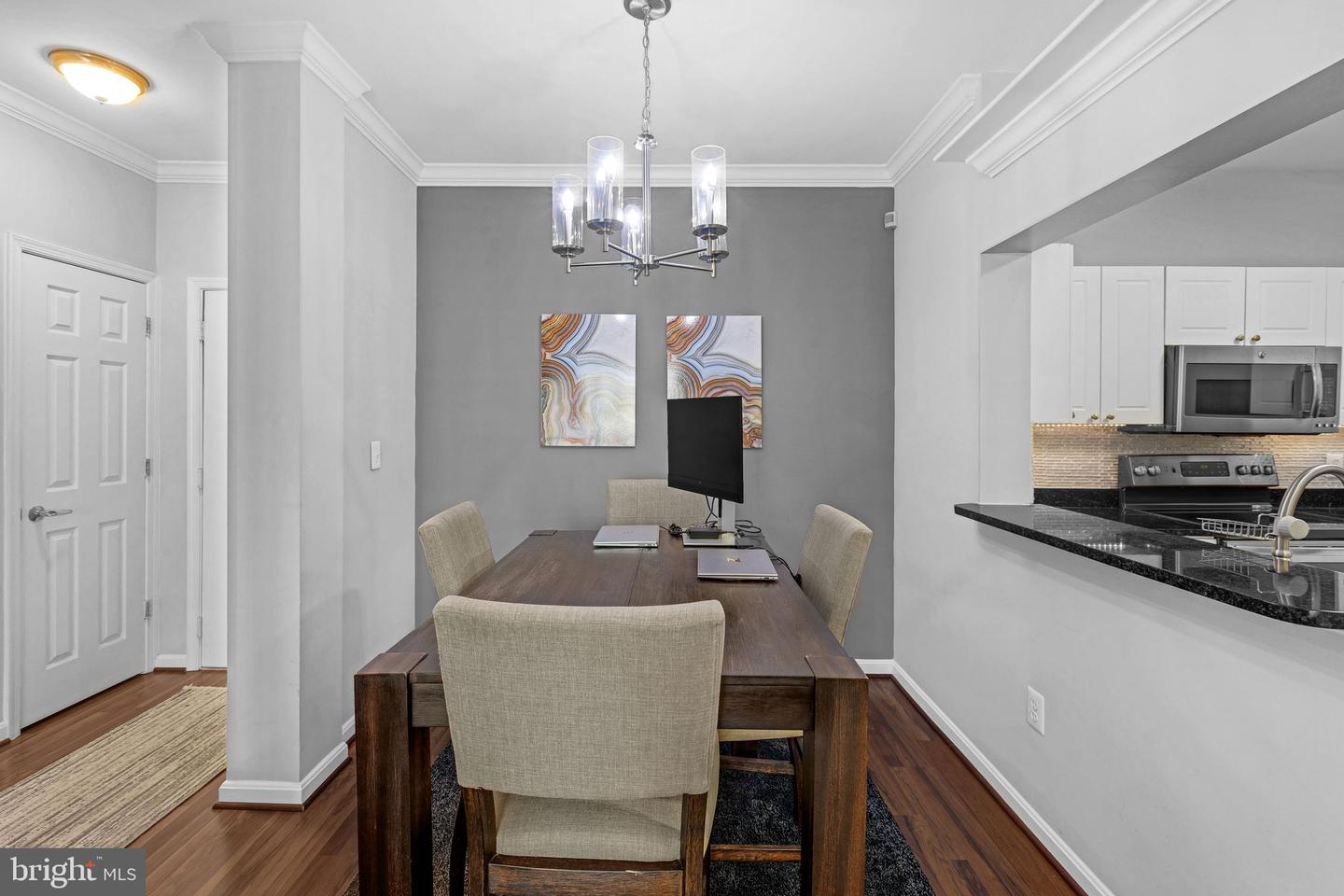 4560 STRUTFIELD LN #1203, ALEXANDRIA, Virginia 22311, 2 Bedrooms Bedrooms, ,2 BathroomsBathrooms,Residential,For sale,4560 STRUTFIELD LN #1203,VAAX2042324 MLS # VAAX2042324